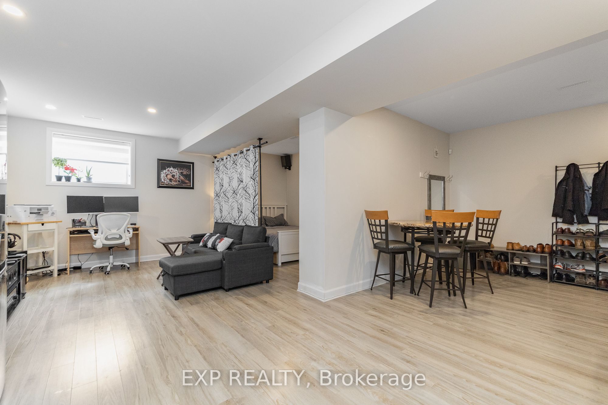 616 Moonflower Crescent Property Photo 41