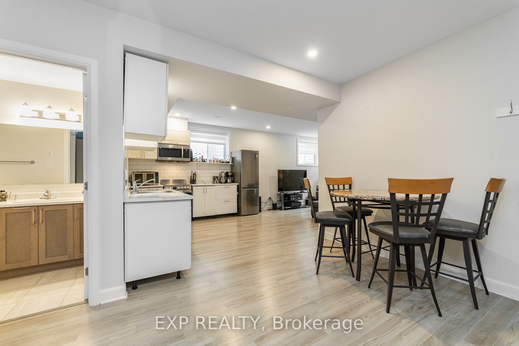 616 Moonflower Crescent Property Photo 45
