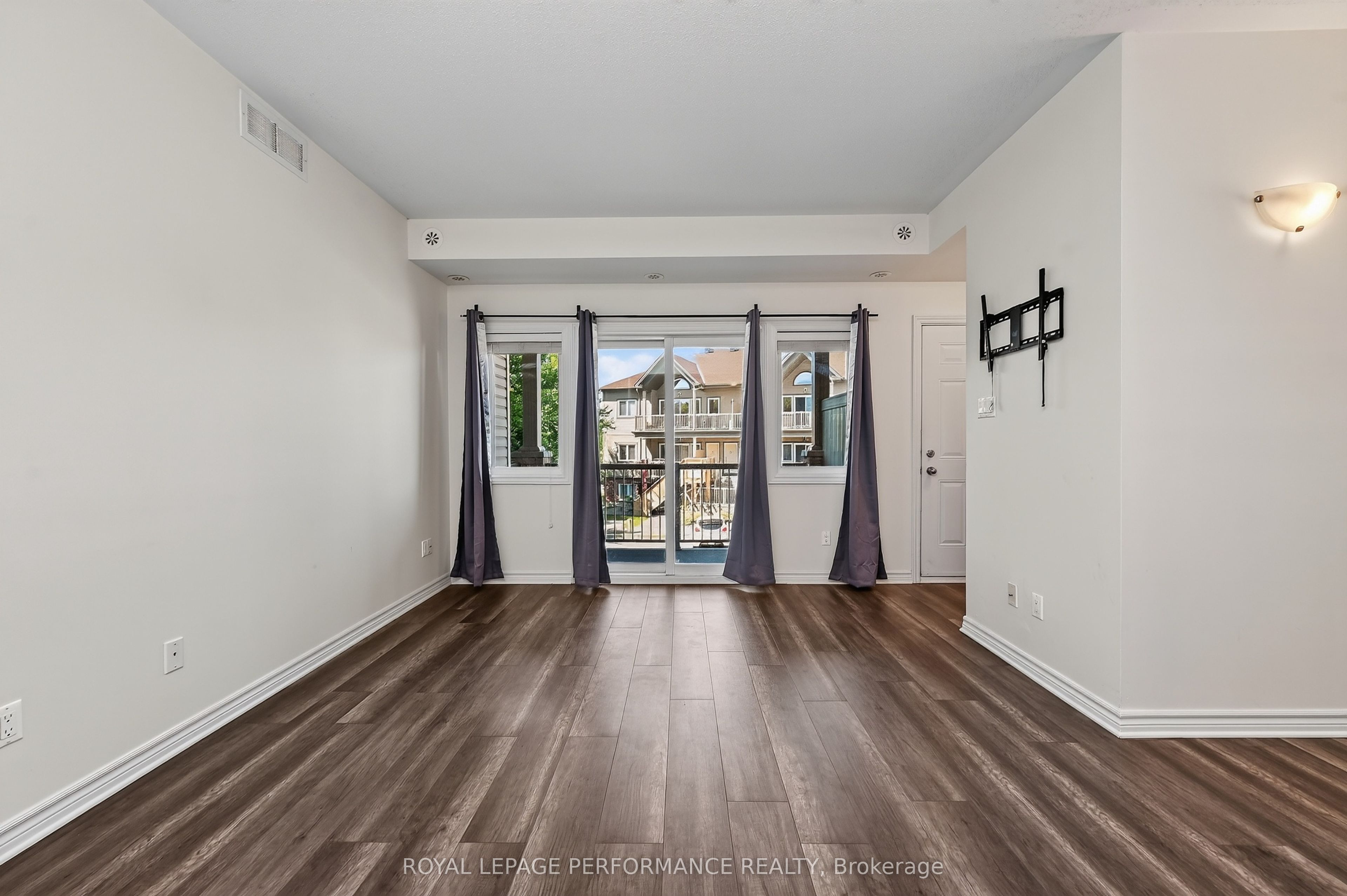 151 Mocha Private F Property Photo 5