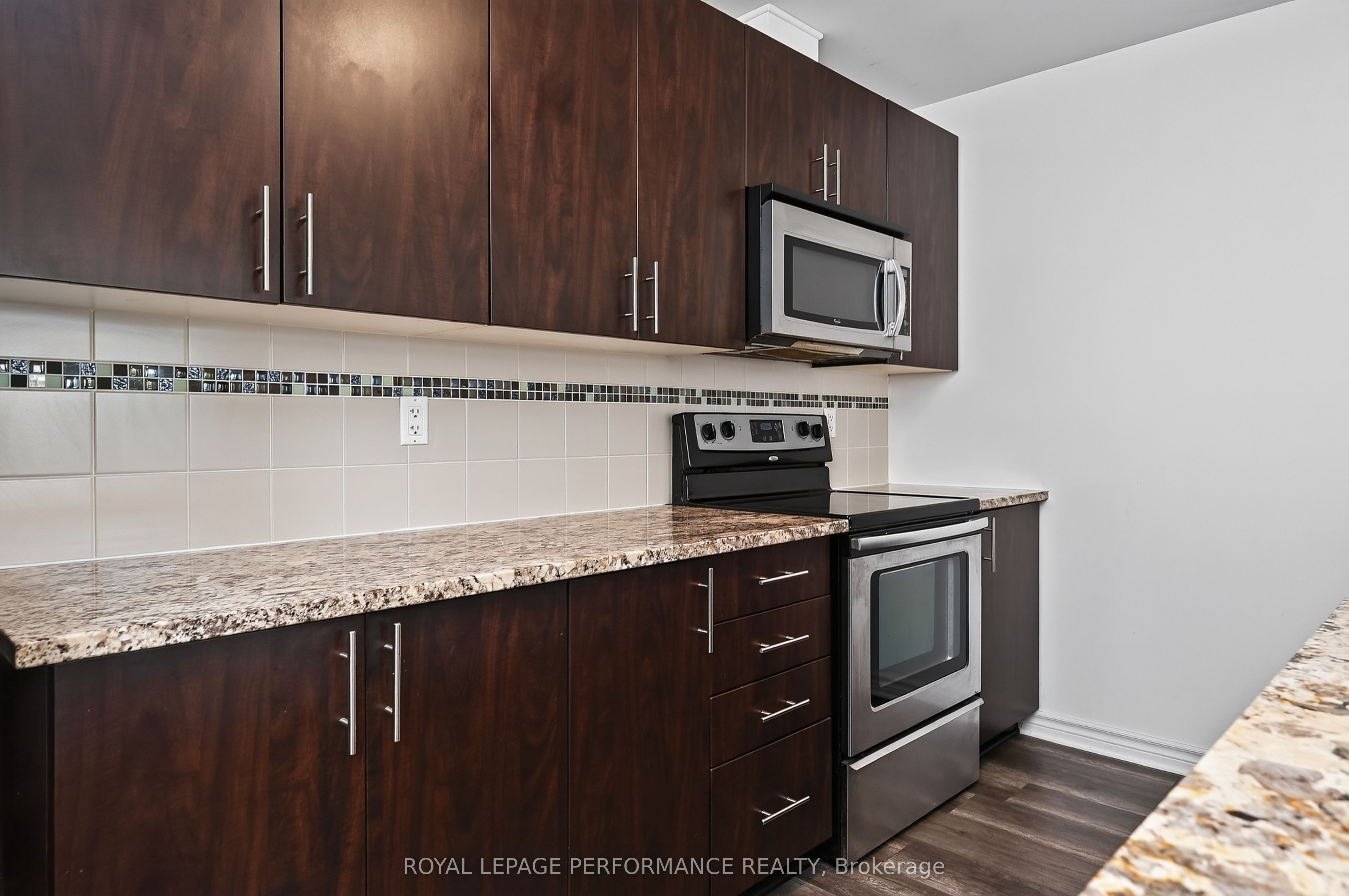 151 Mocha Private F Property Photo 8