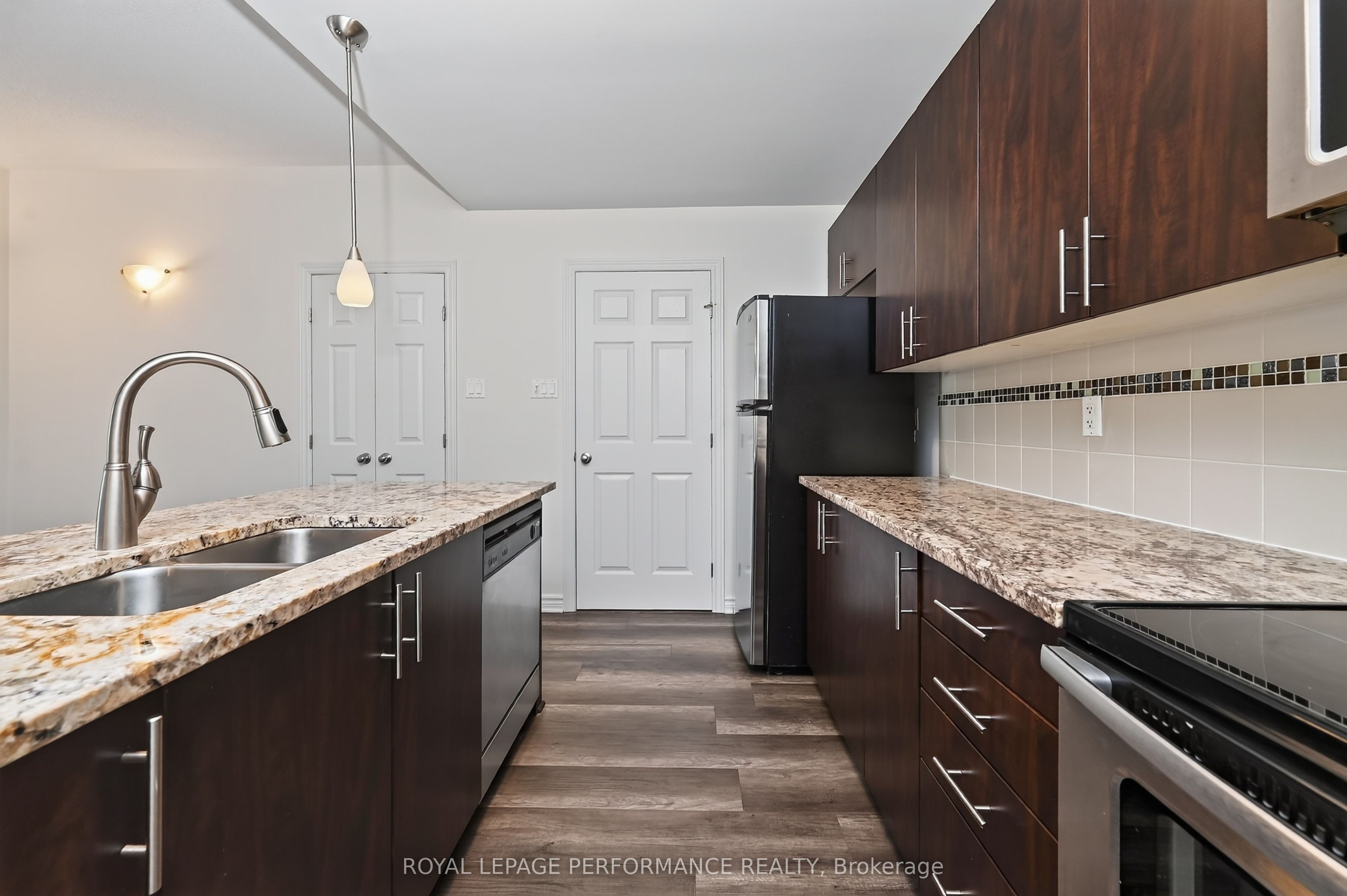151 Mocha Private F Property Photo 10