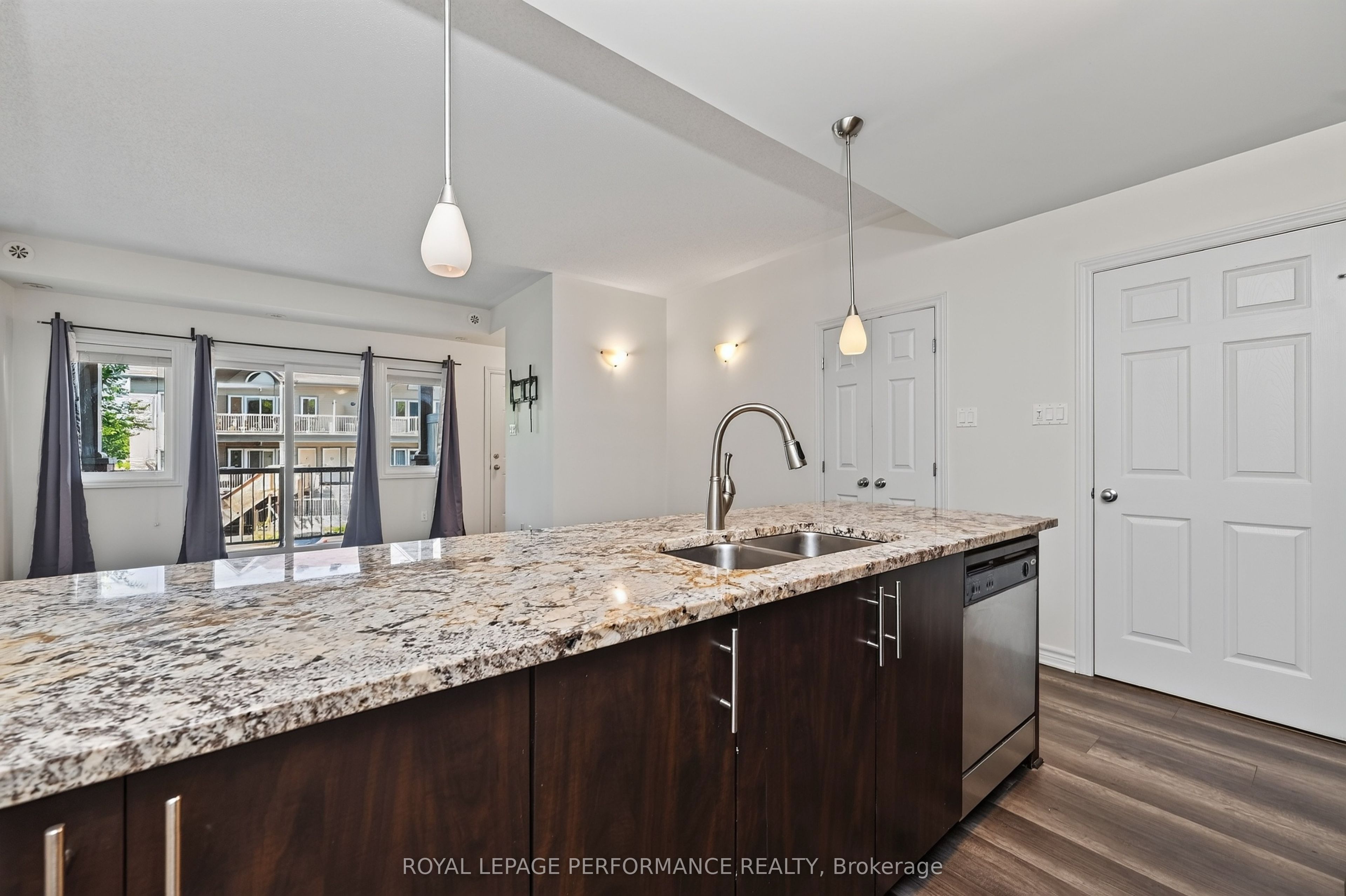 151 Mocha Private F Property Photo 11