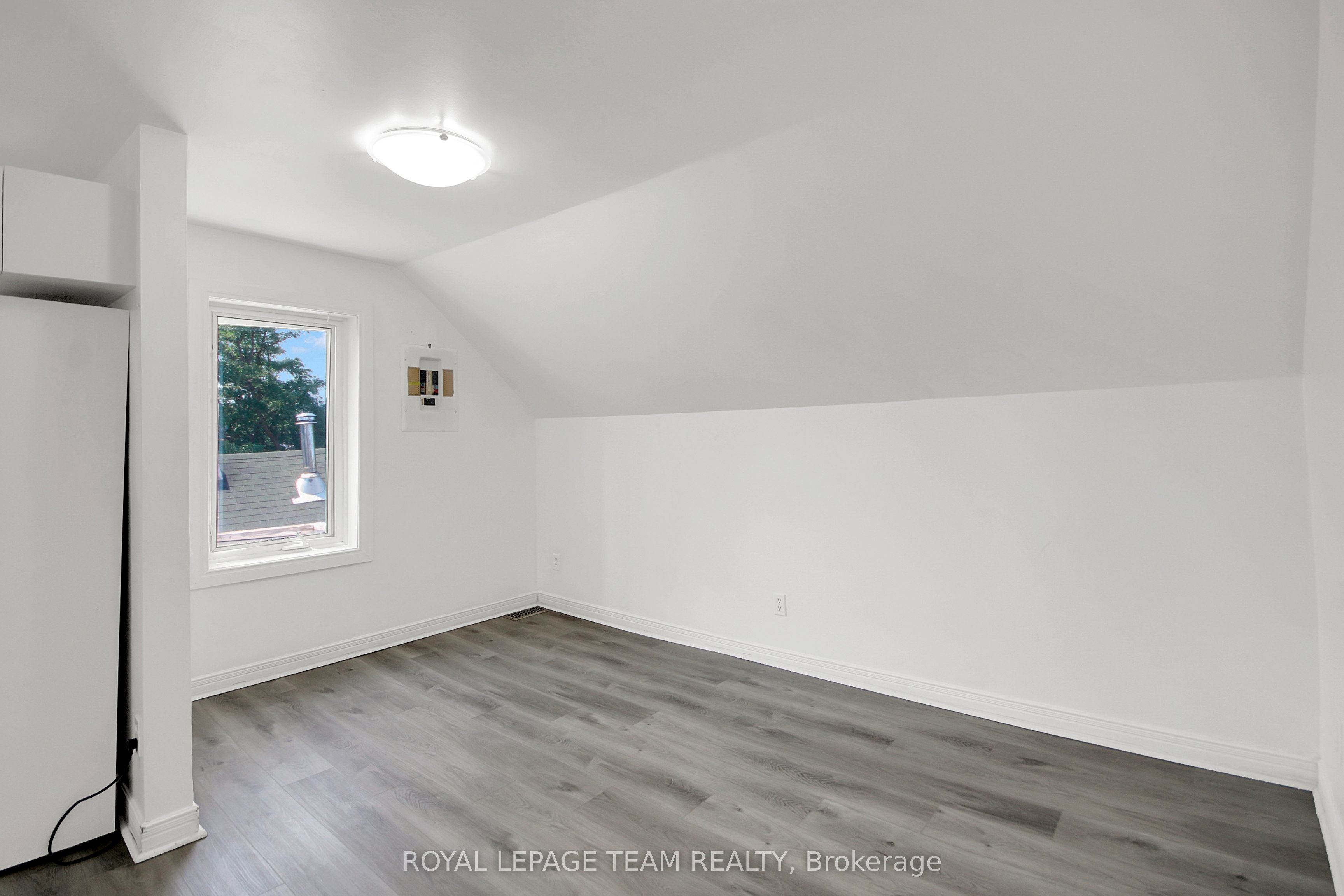 4 Eccles Street 5 Property Photo 15
