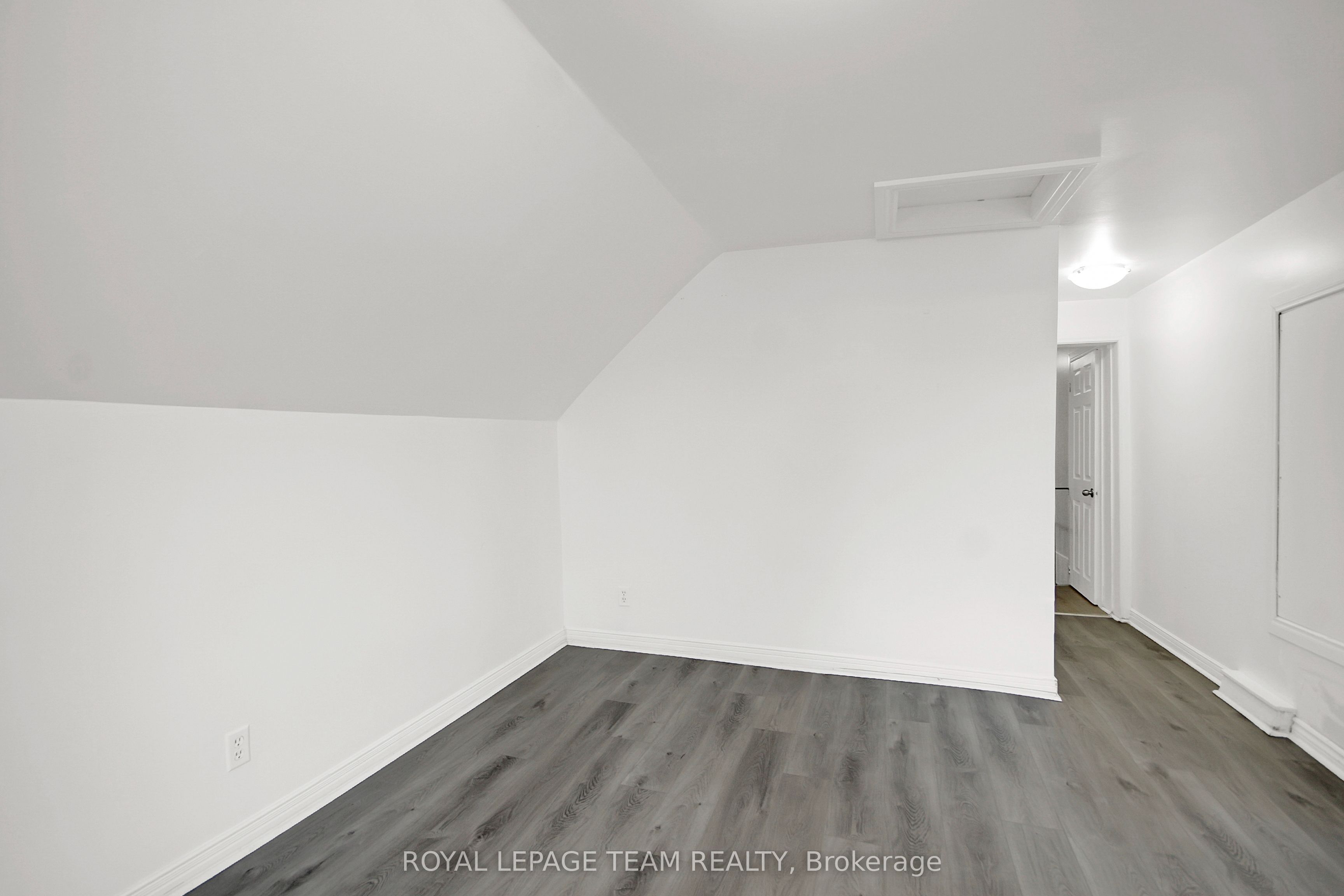 4 Eccles Street 5 Property Photo 20