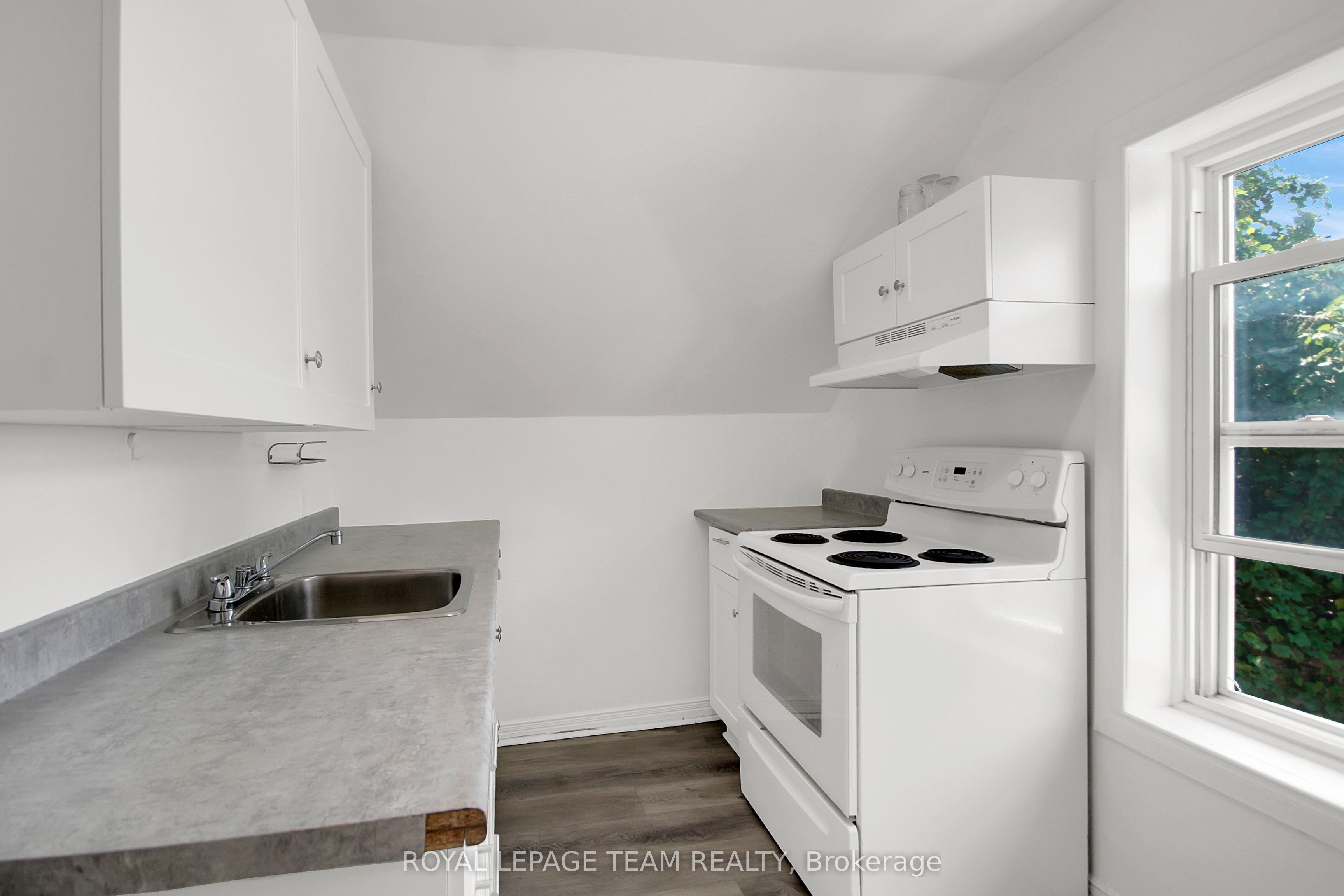 4 Eccles Street 5 Property Photo 23