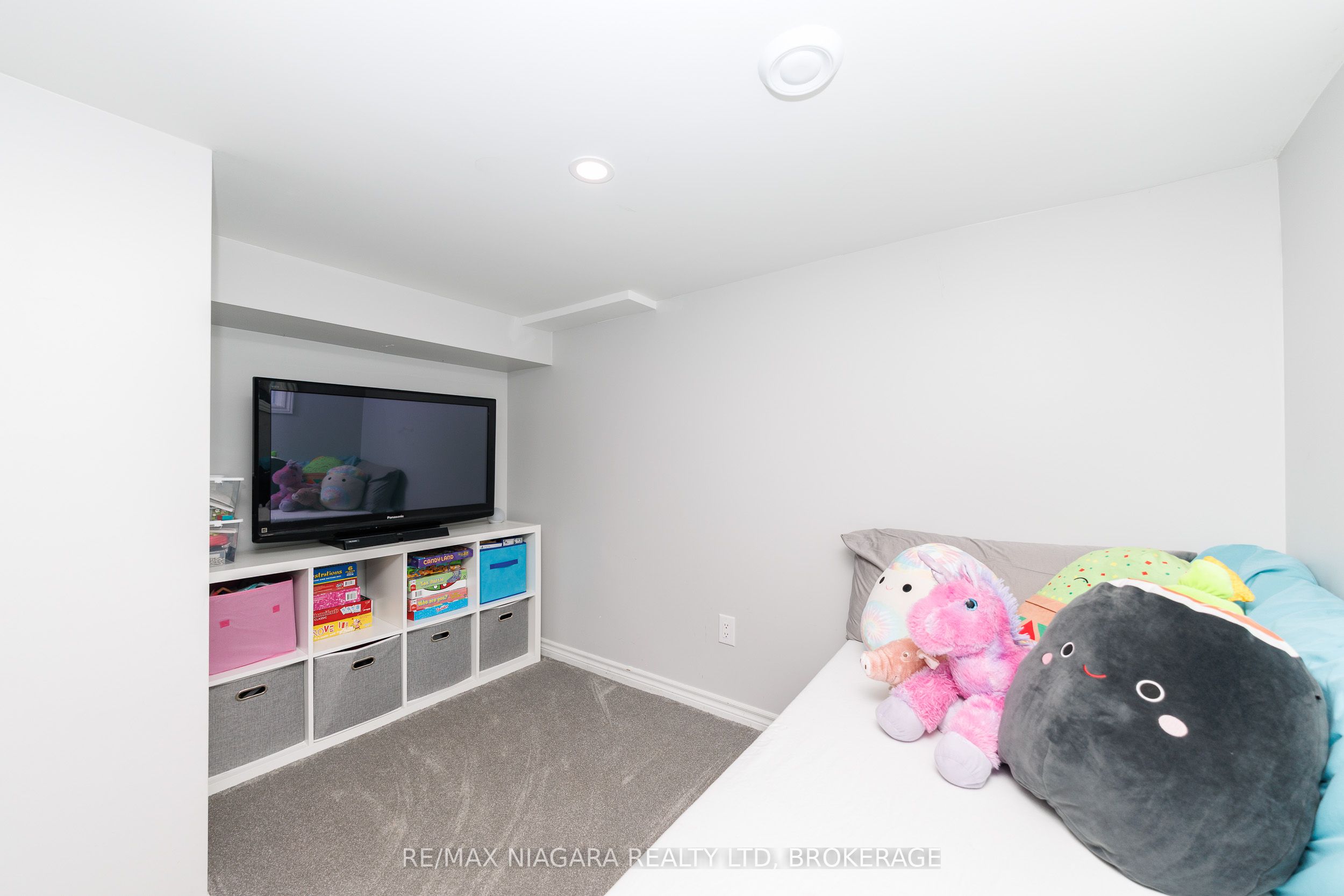 168 Steele Street Property Photo 37