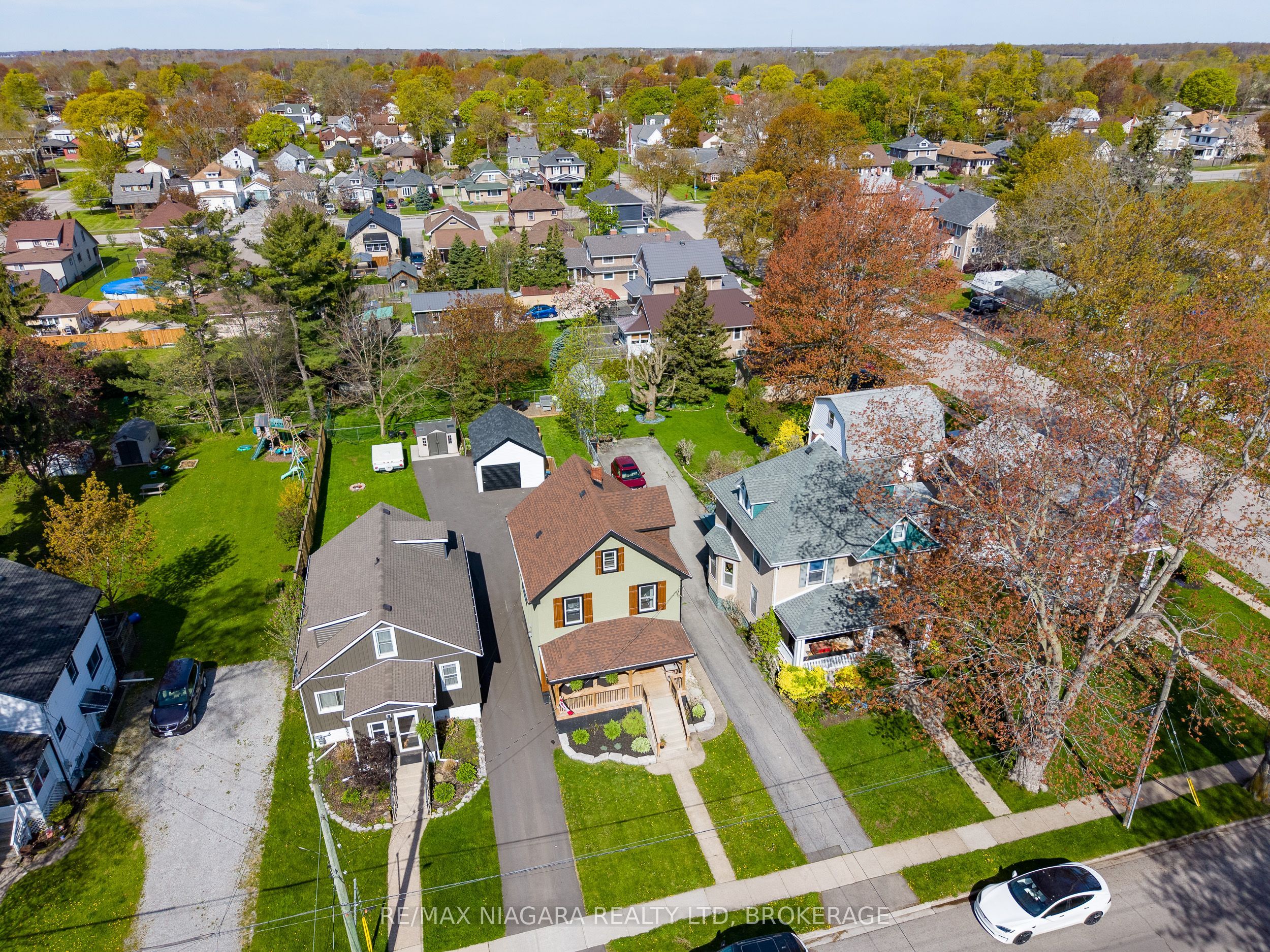 168 Steele Street Property Photo 44