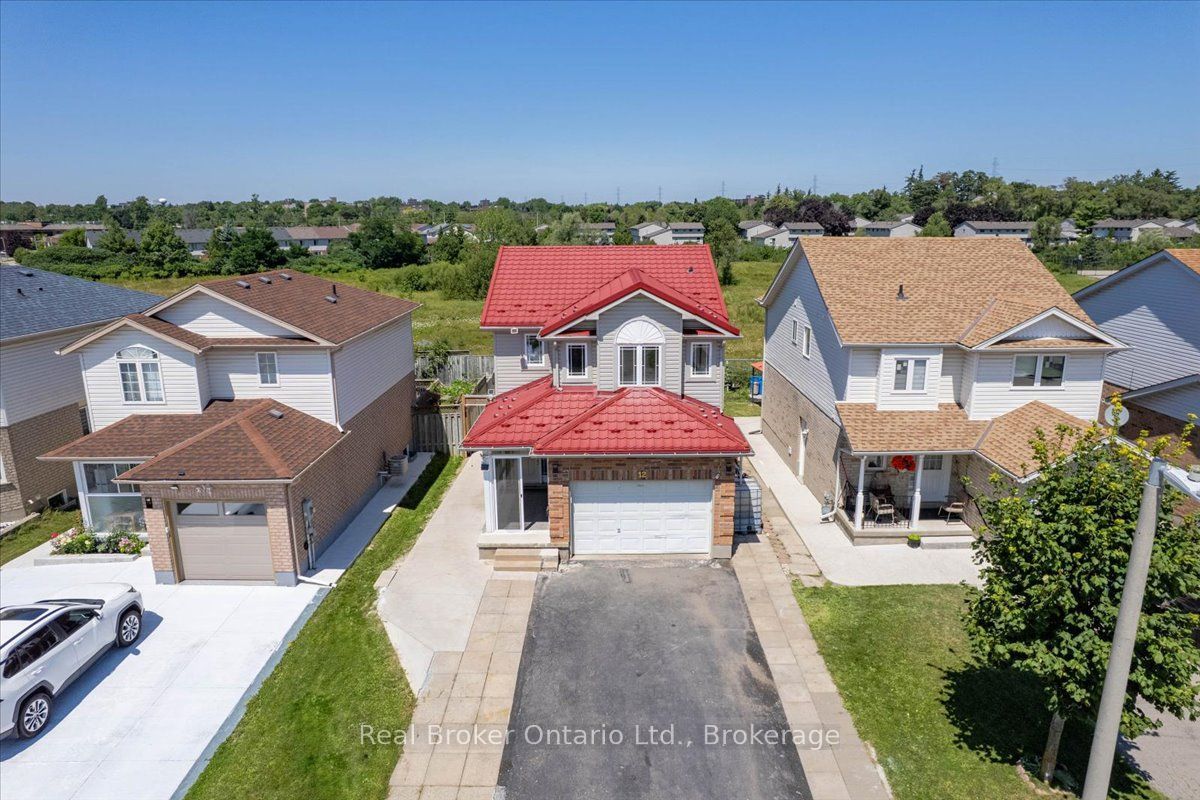 12 Castlebury Drive Property Photo 2