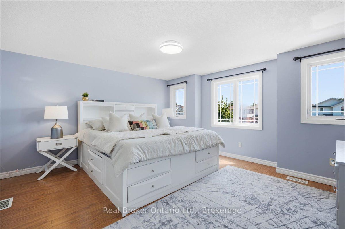 12 Castlebury Drive Property Photo 19