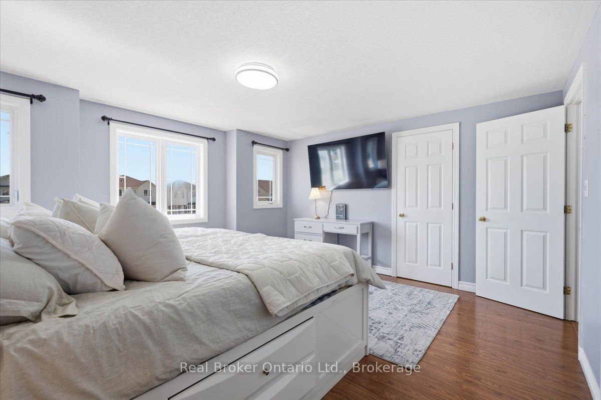 12 Castlebury Drive Property Photo 20