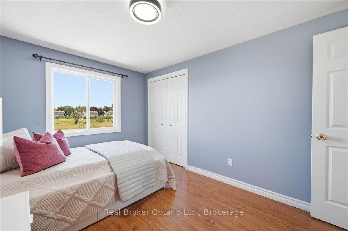 12 Castlebury Drive Property Photo 24