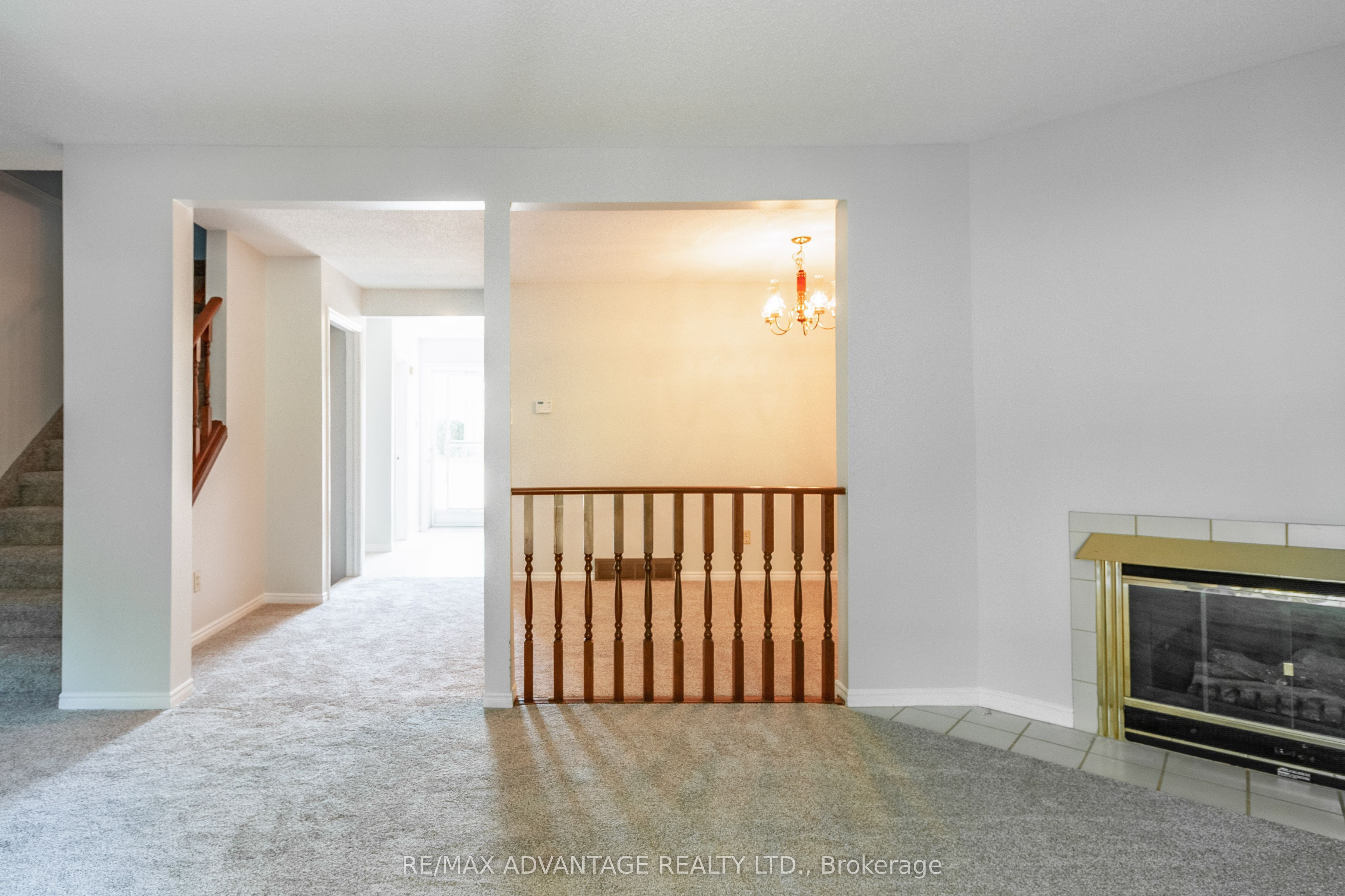 1294 Byron Baseline Road W 4 Property Photo 10