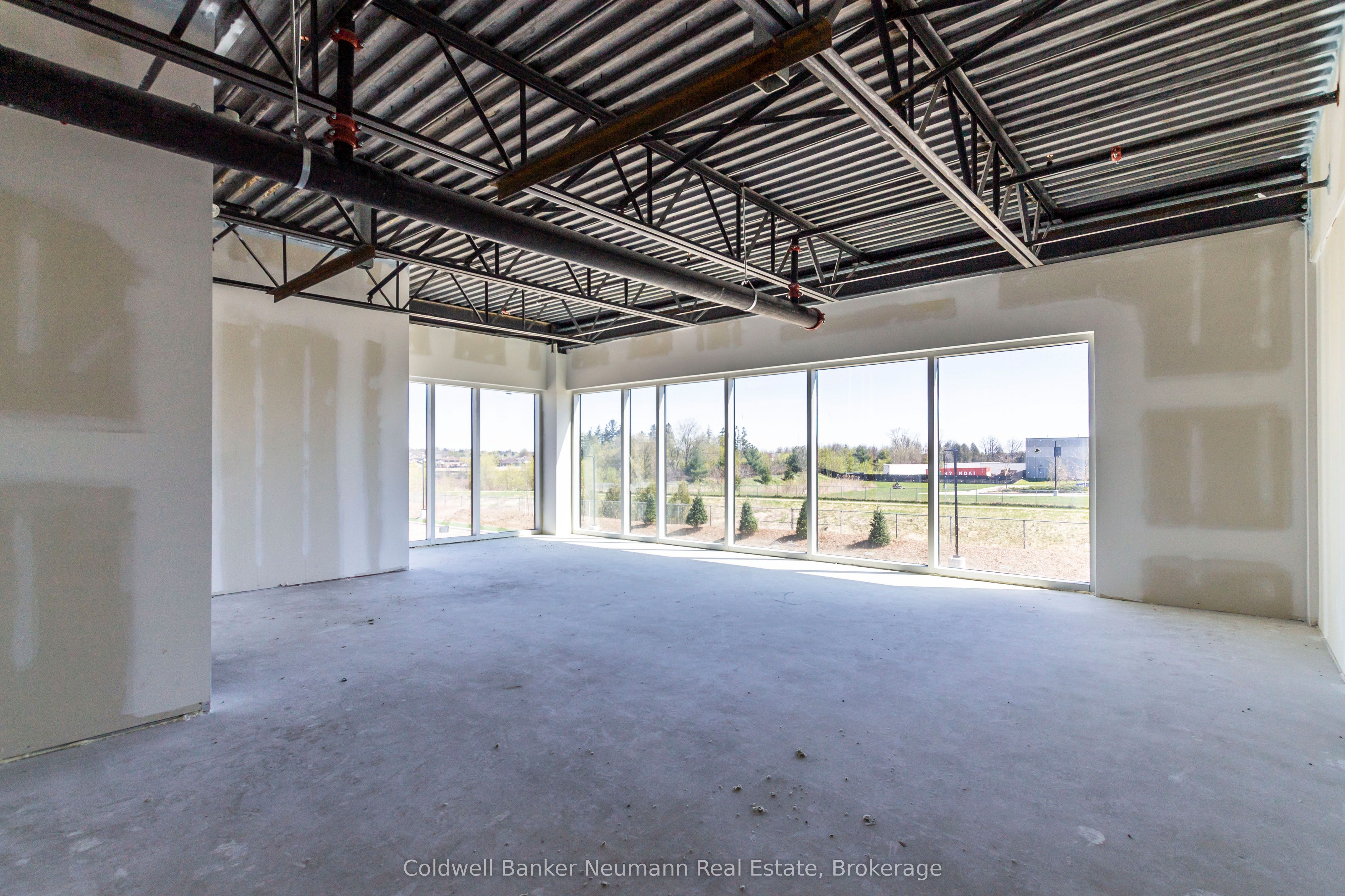 587 Hanlon Creek Boulevard 23 Property Photo 14