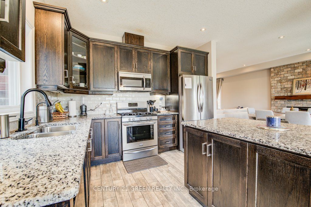 318 William Street Property Photo 15
