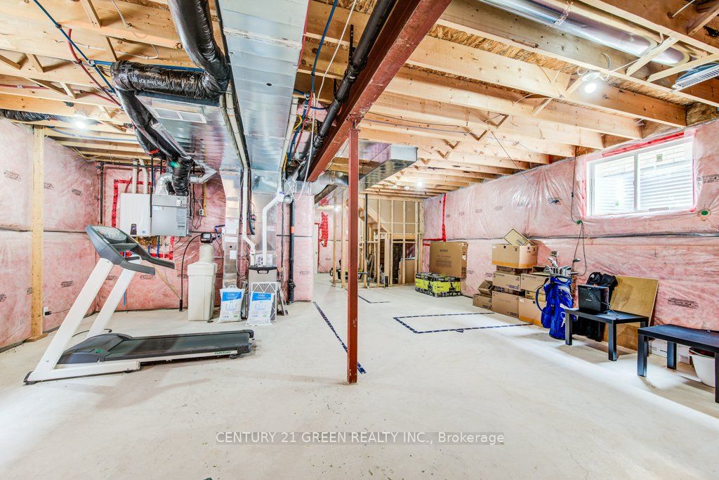 318 William Street Property Photo 34