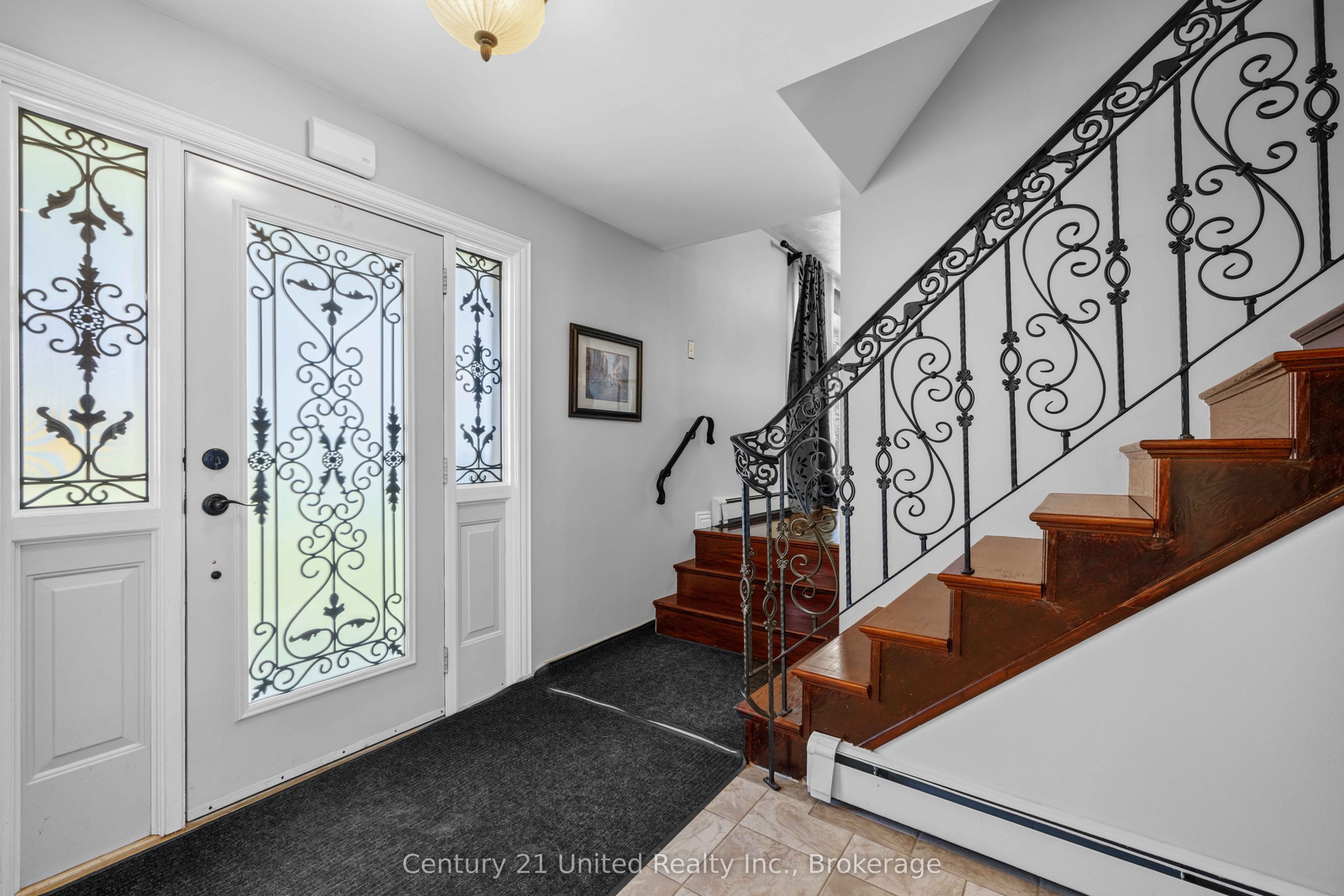 214 Hillview Drive Property Photo 2