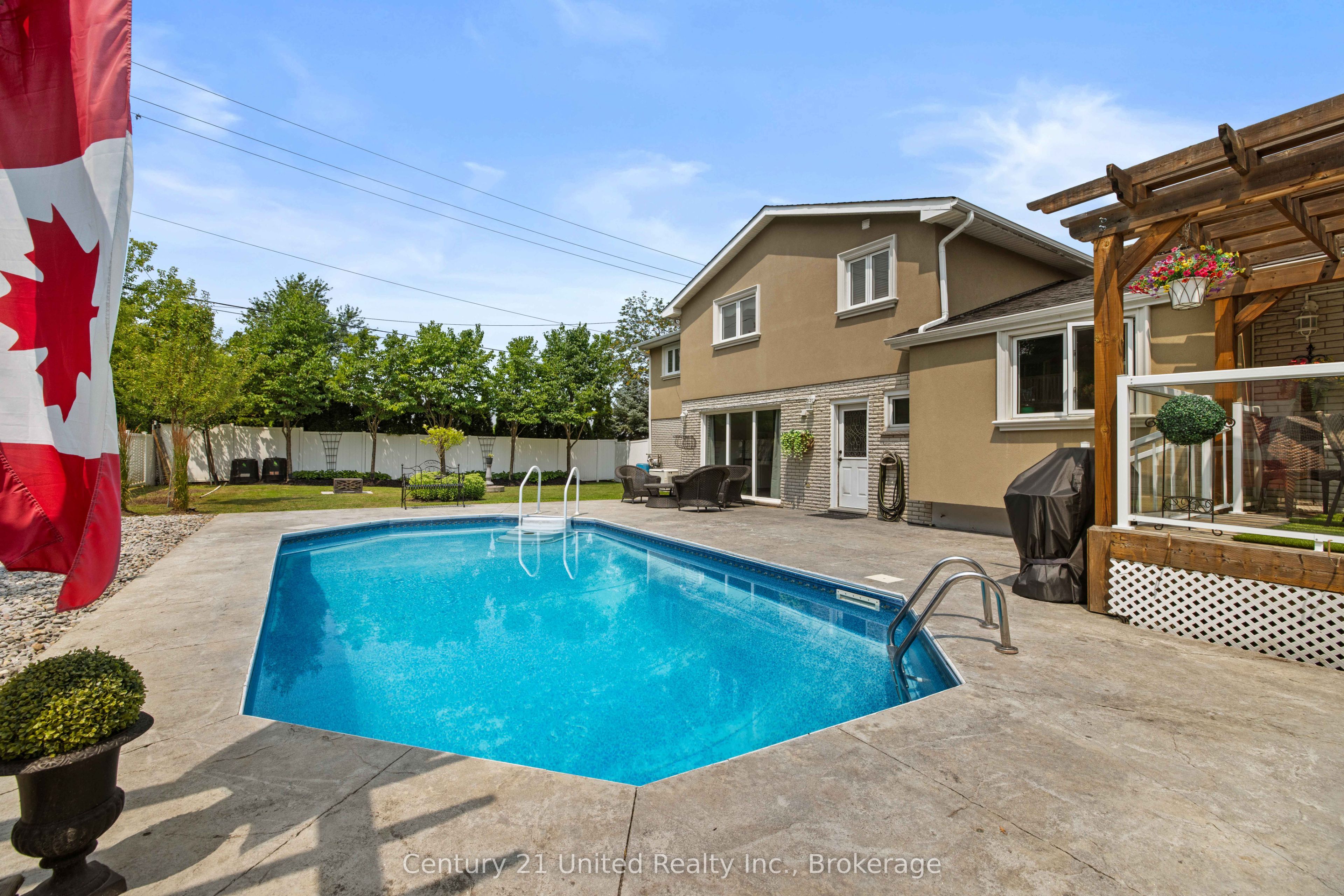 214 Hillview Drive Property Photo 37