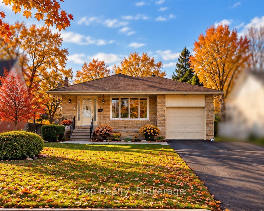 16 Applewood Drive Property Photo 1