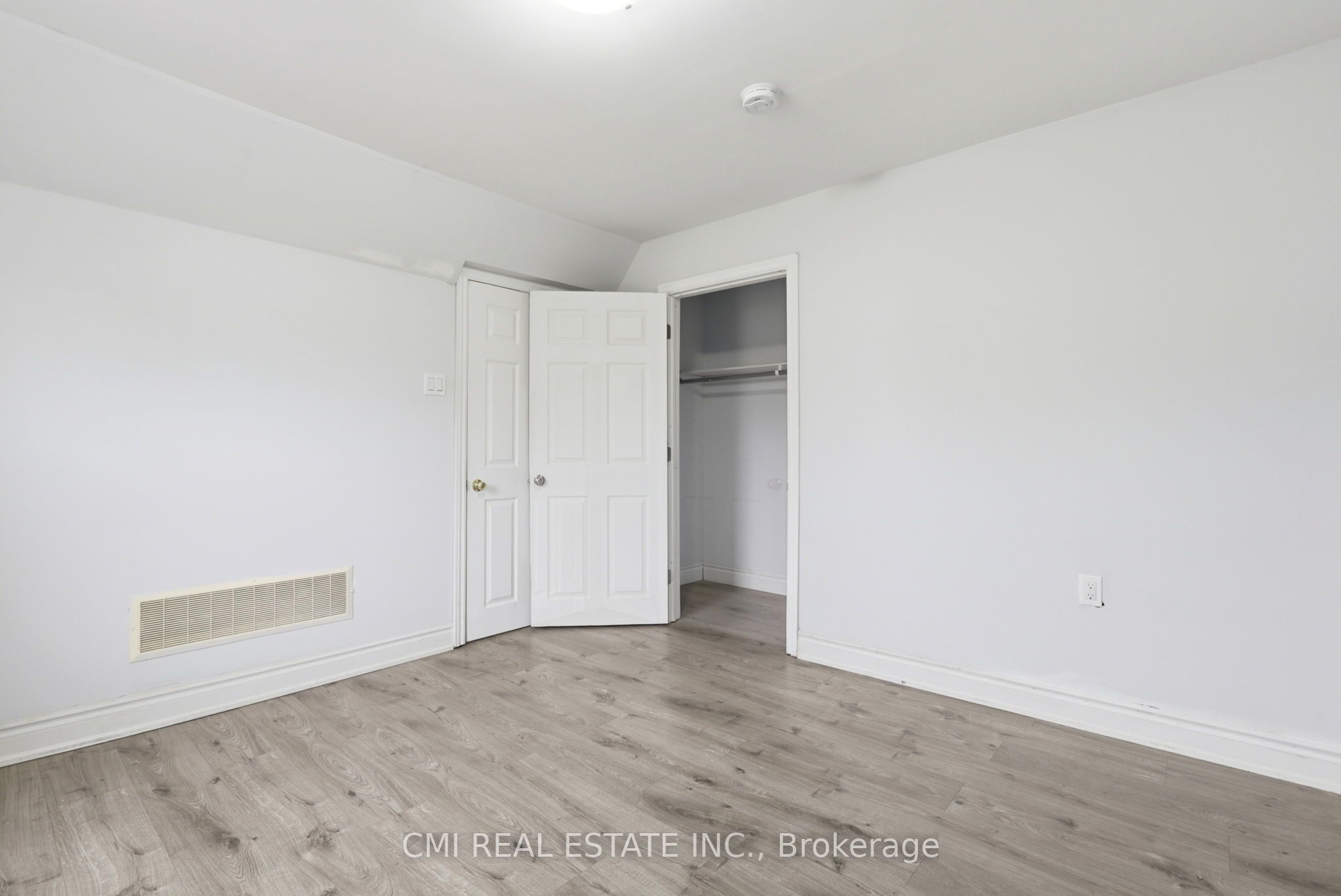 255 Hall Avenue Property Photo 20