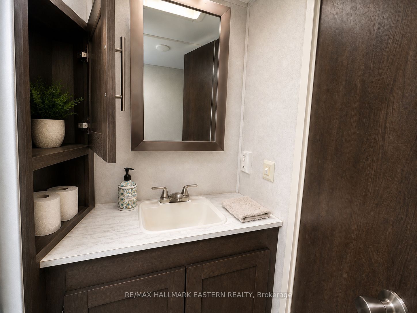 1280 Gail Park Drive N #2 Property Photo 6