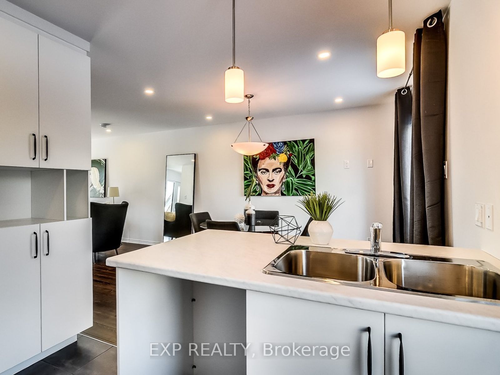 247 Carpe Street Property Photo 8