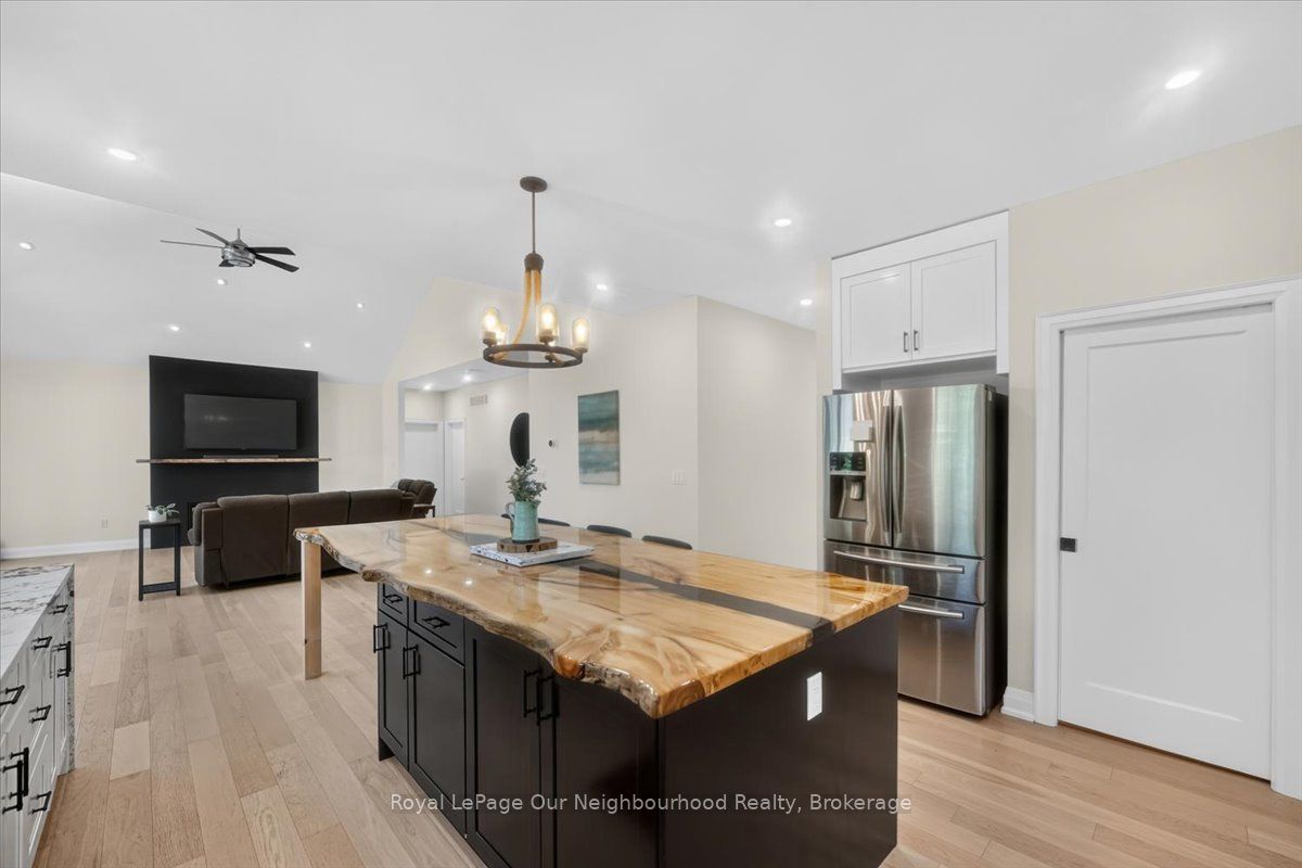 105 Edwina Drive Property Photo 6