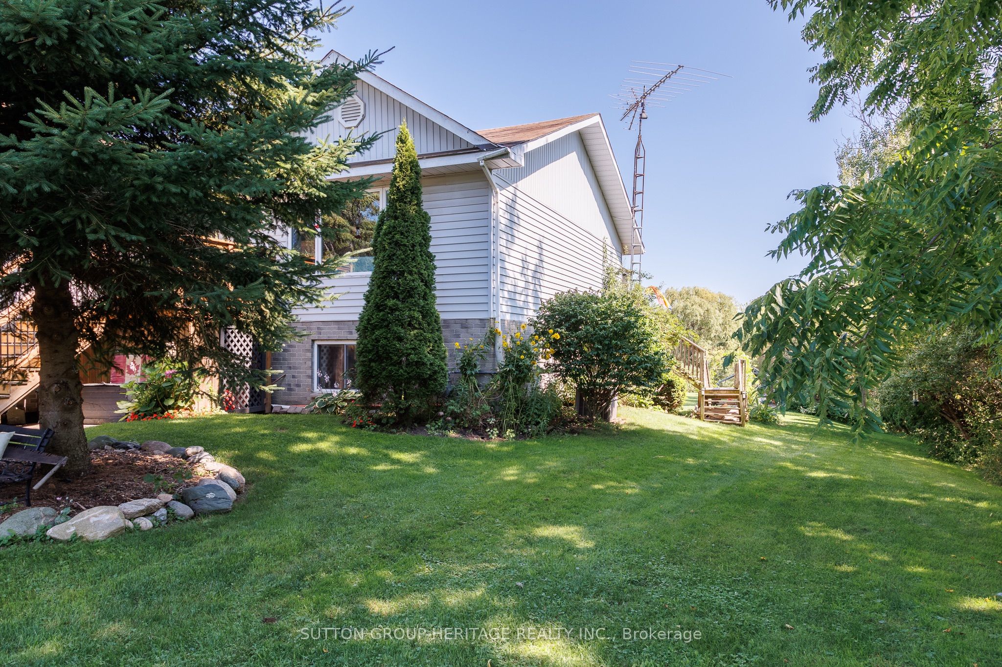 119 Spring Street Property Photo 6