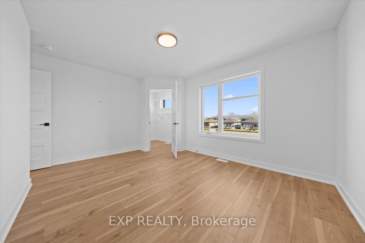 239 Carpe Street Property Photo 33
