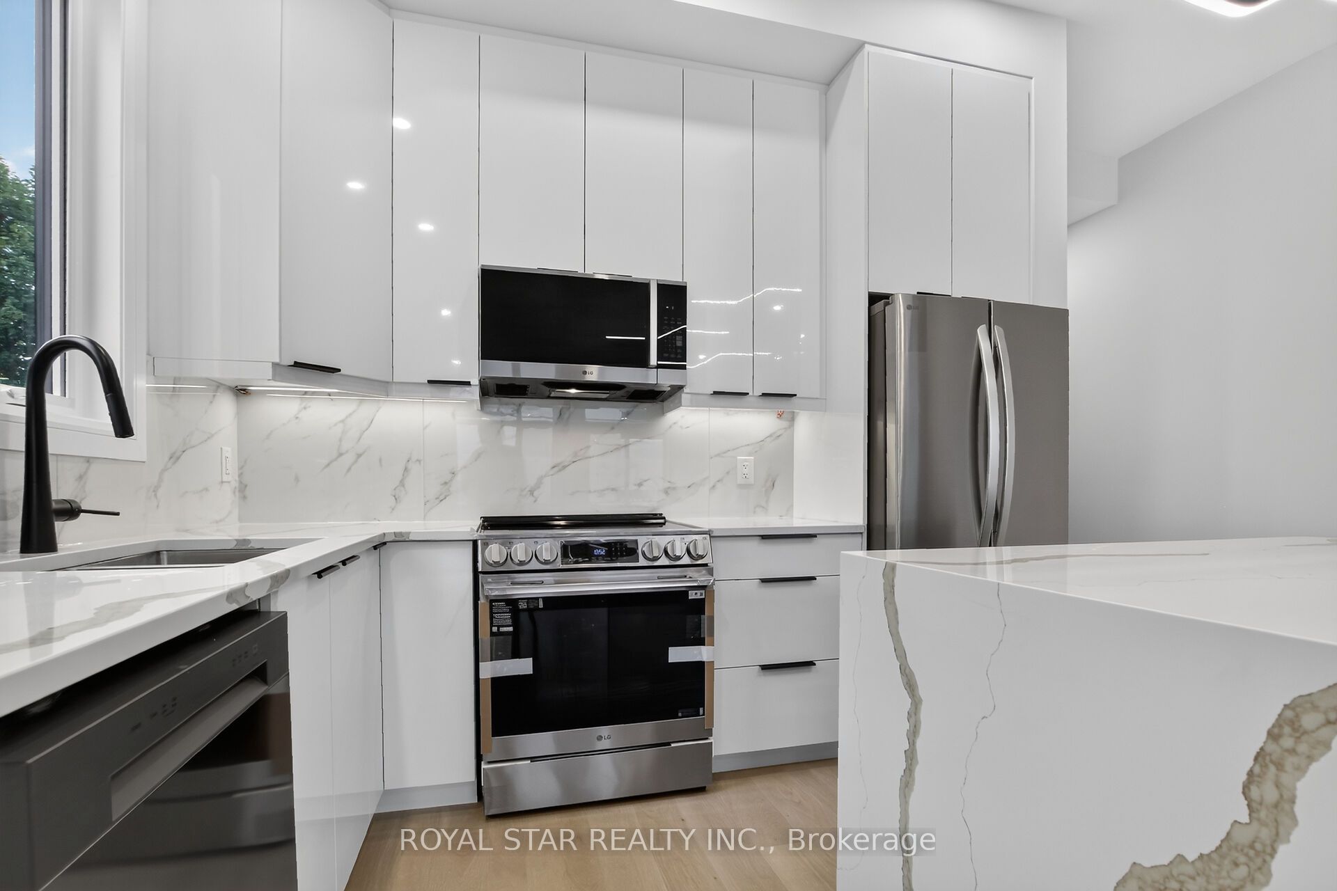 526 Mutual Street A Property Photo 8