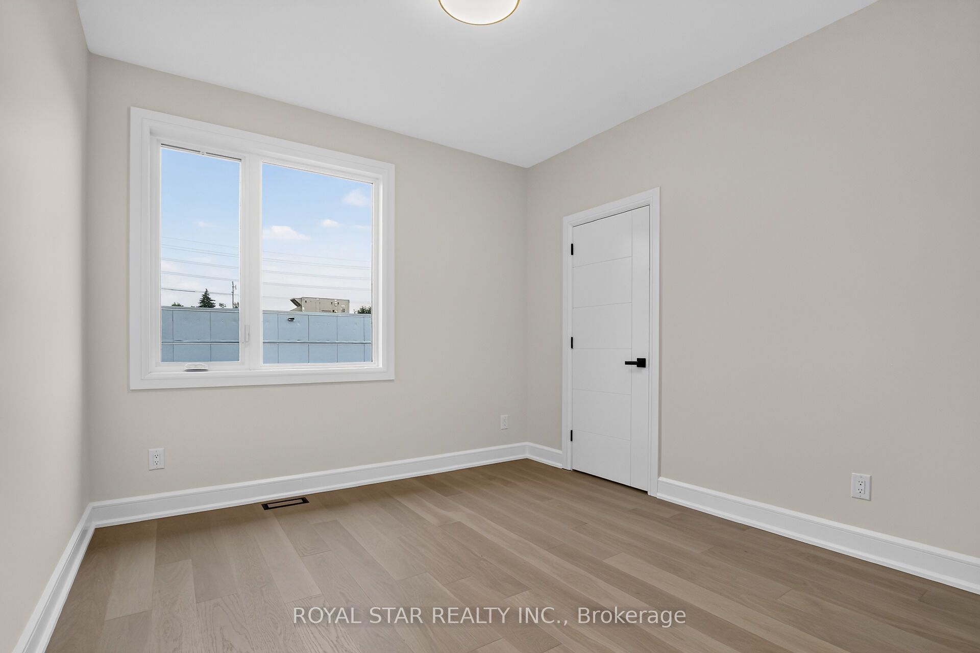 526 Mutual Street A Property Photo 25