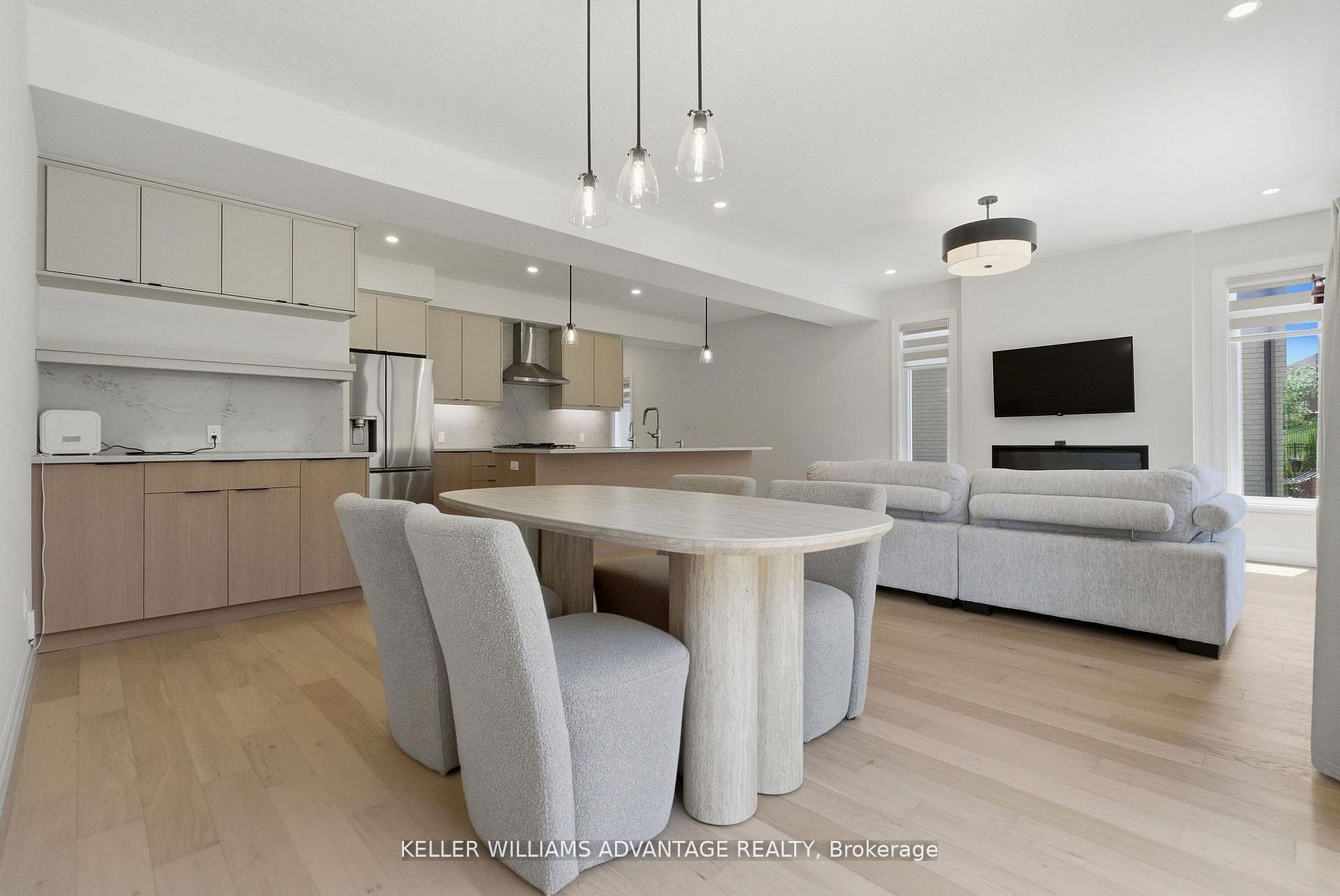 450 Westhaven Street Property Photo 12