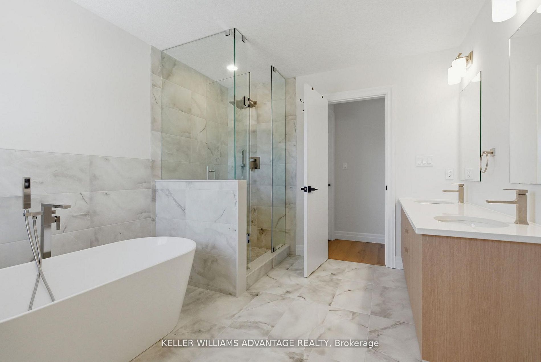 450 Westhaven Street Property Photo 23