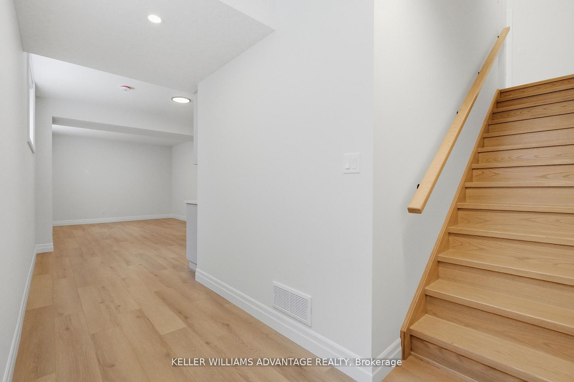 450 Westhaven Street Property Photo 37