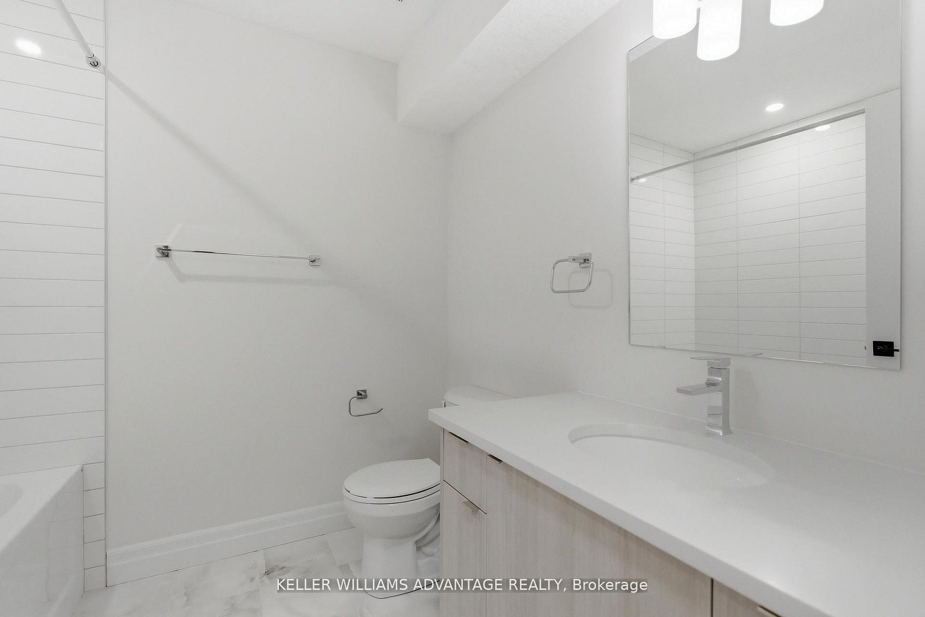 450 Westhaven Street Property Photo 45