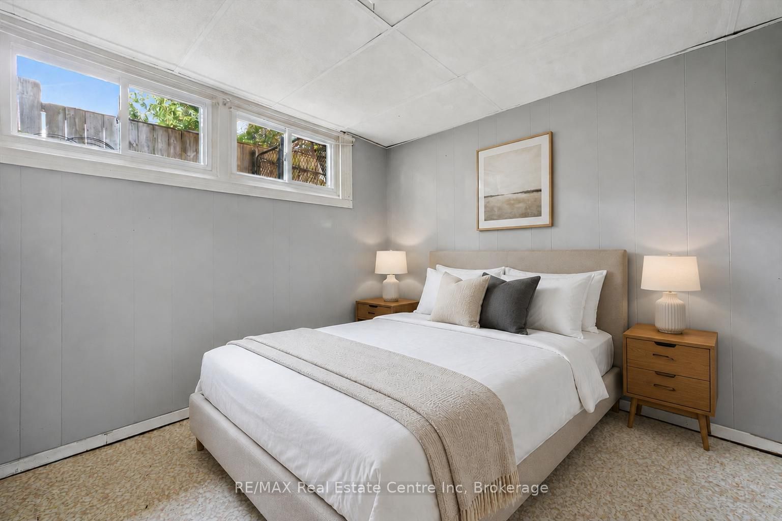289 Speedvale Avenue E Property Photo 15
