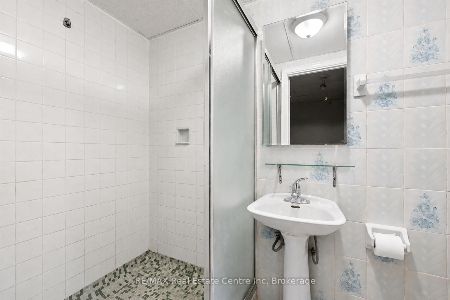 289 Speedvale Avenue E Property Photo 16