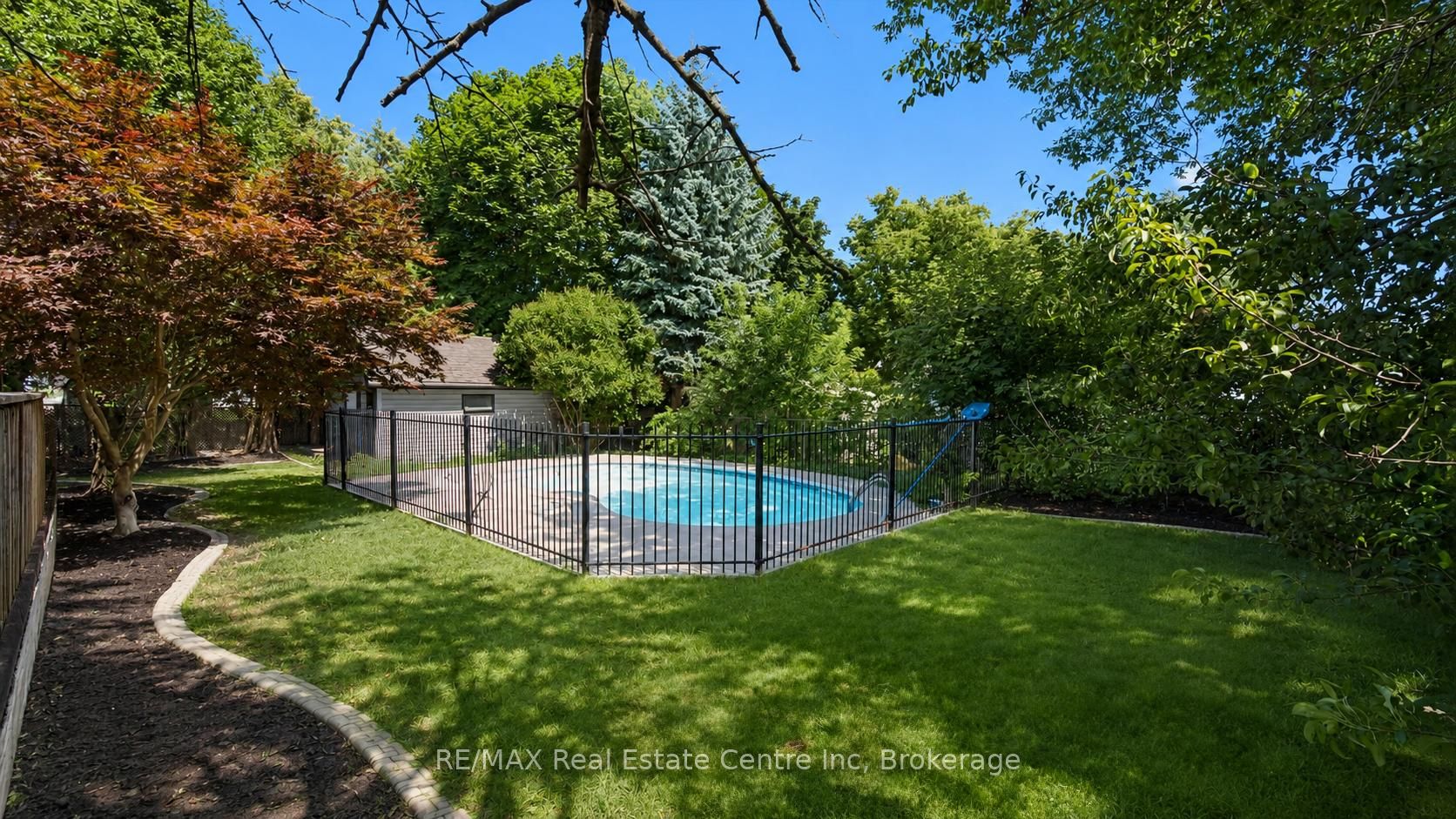 289 Speedvale Avenue E Property Photo 18