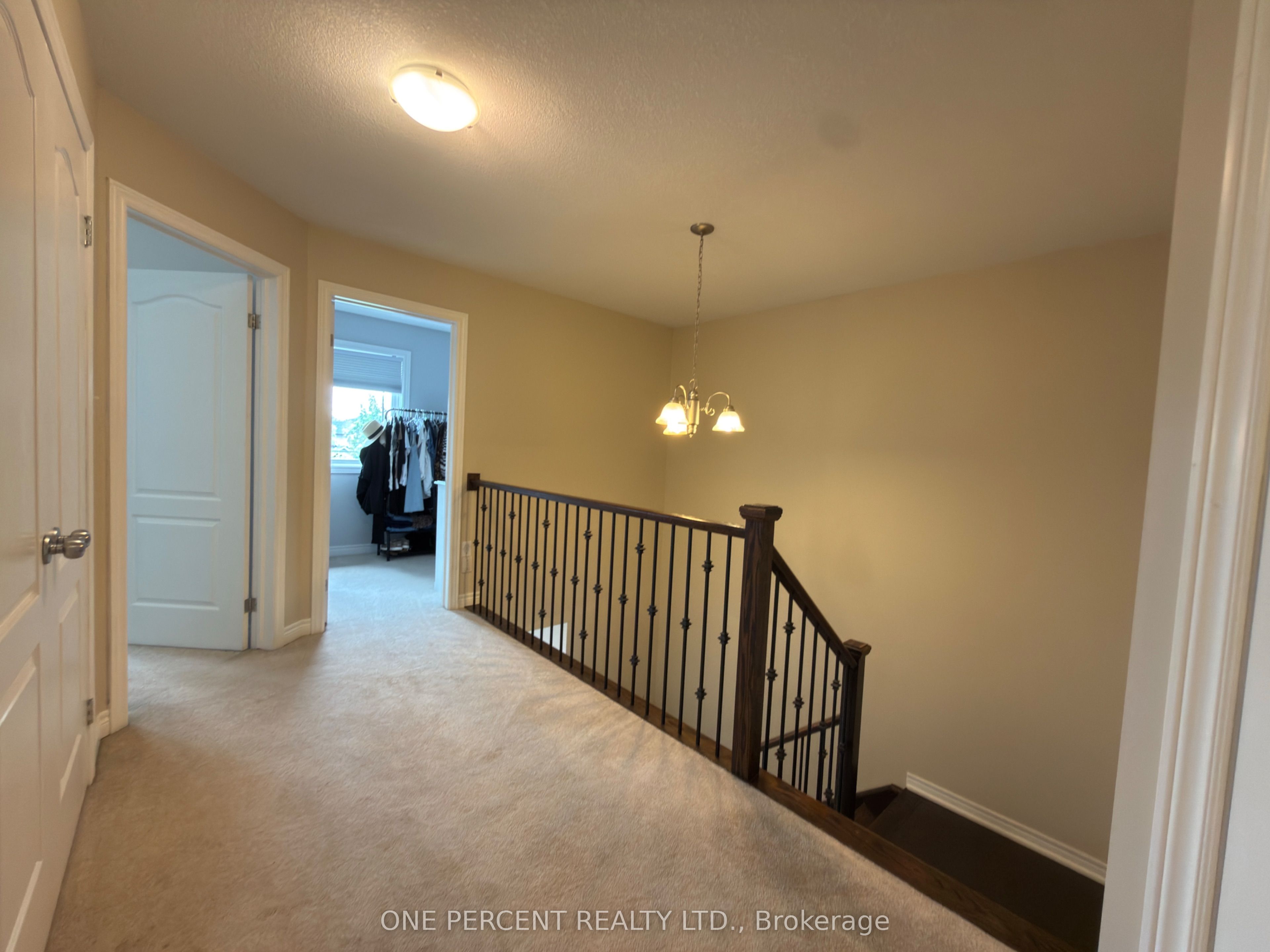 4871 Northgate Crescent Property Photo 9