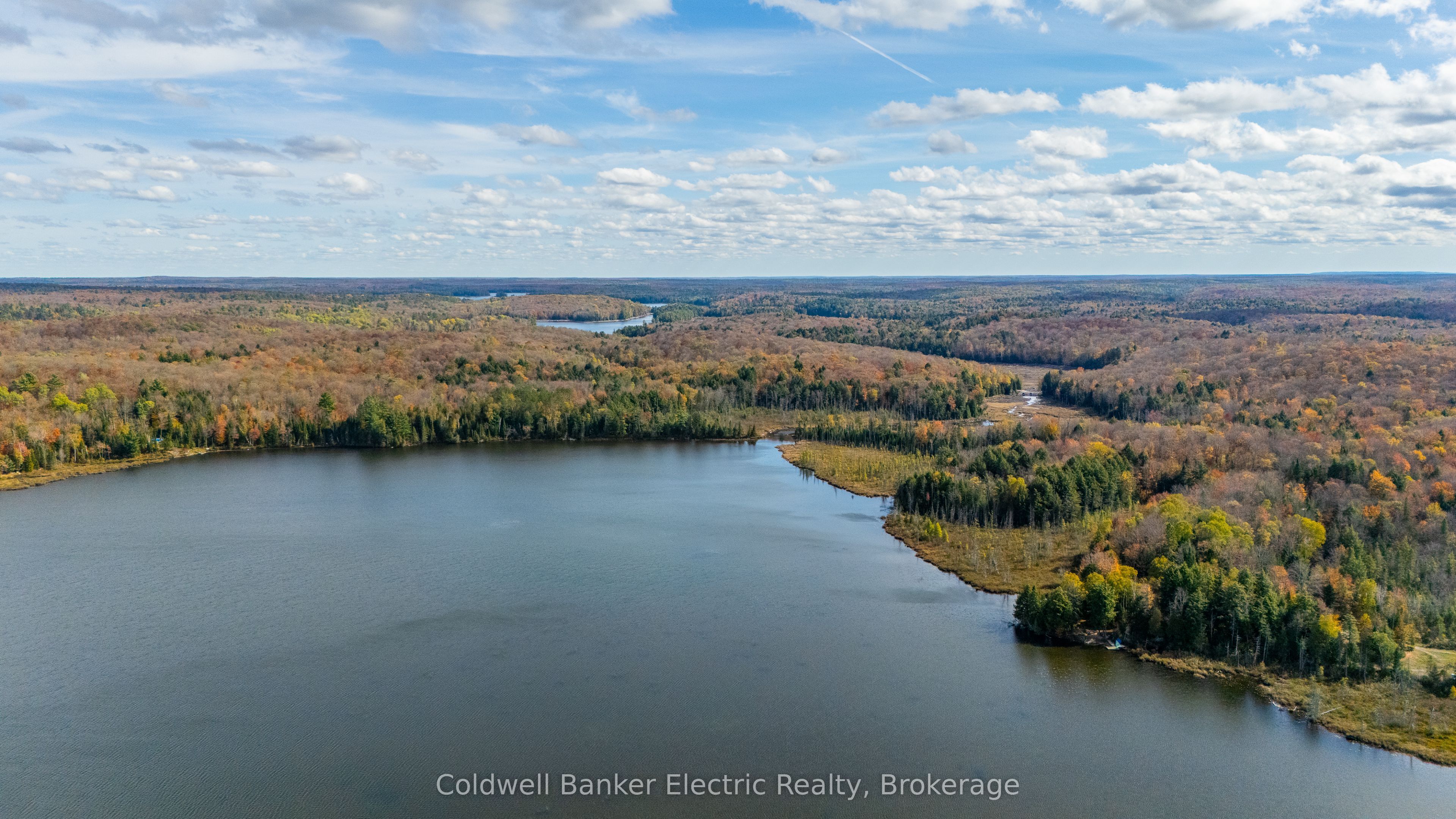 1304 Lower Monmouth Lake Road Property Photo 4