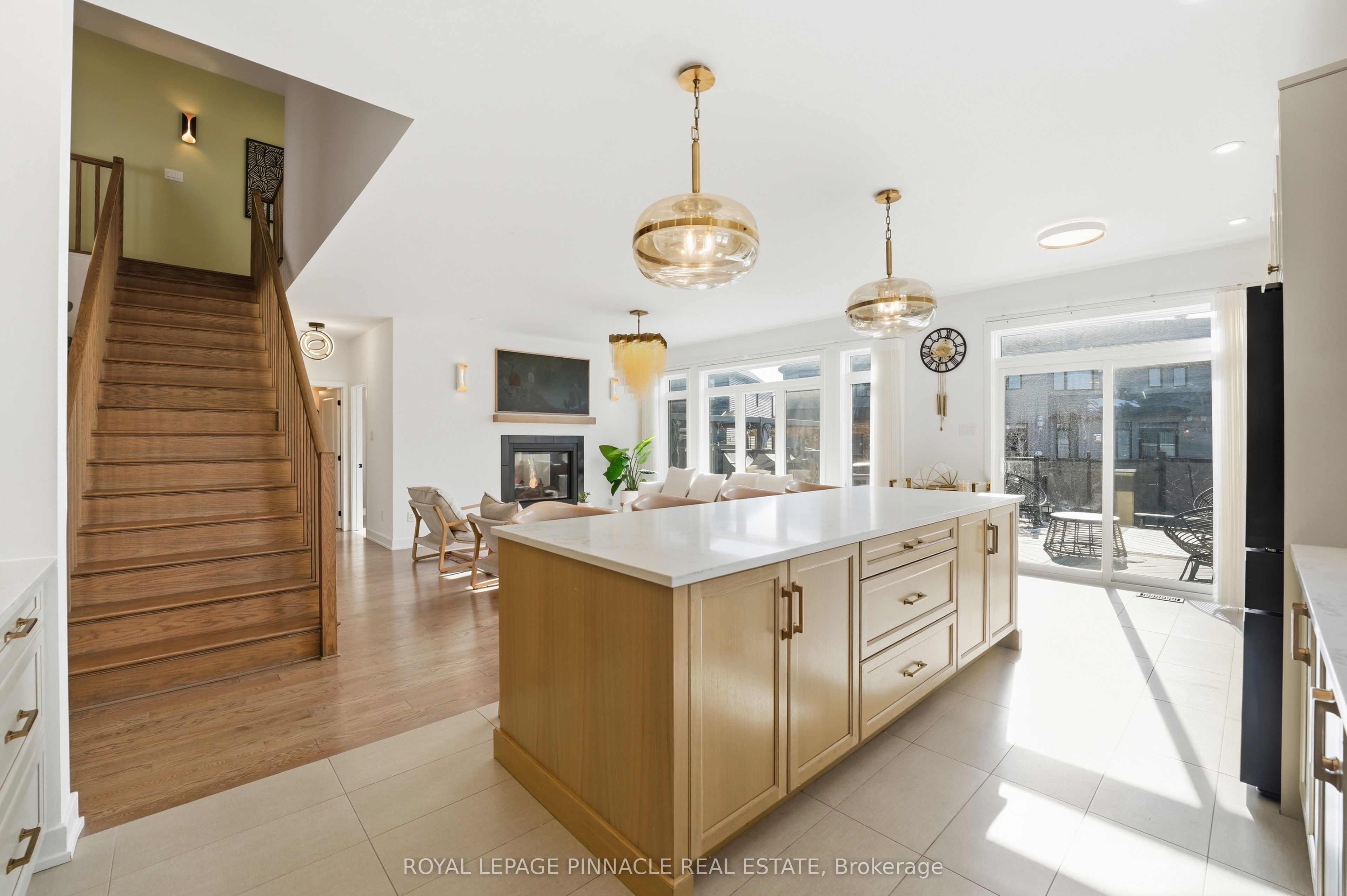 921 Beckton Heights Property Photo 18
