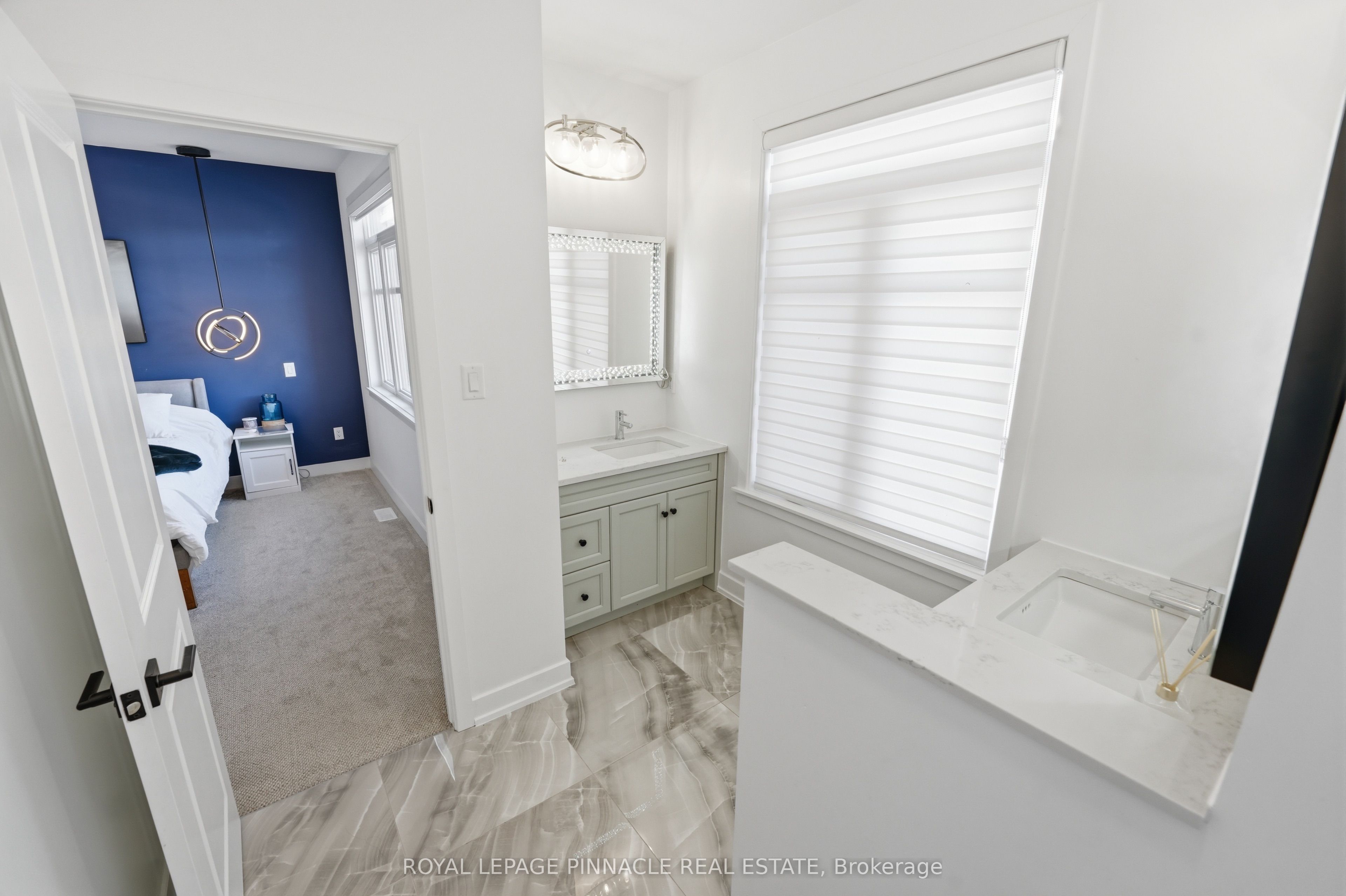 921 Beckton Heights Property Photo 31