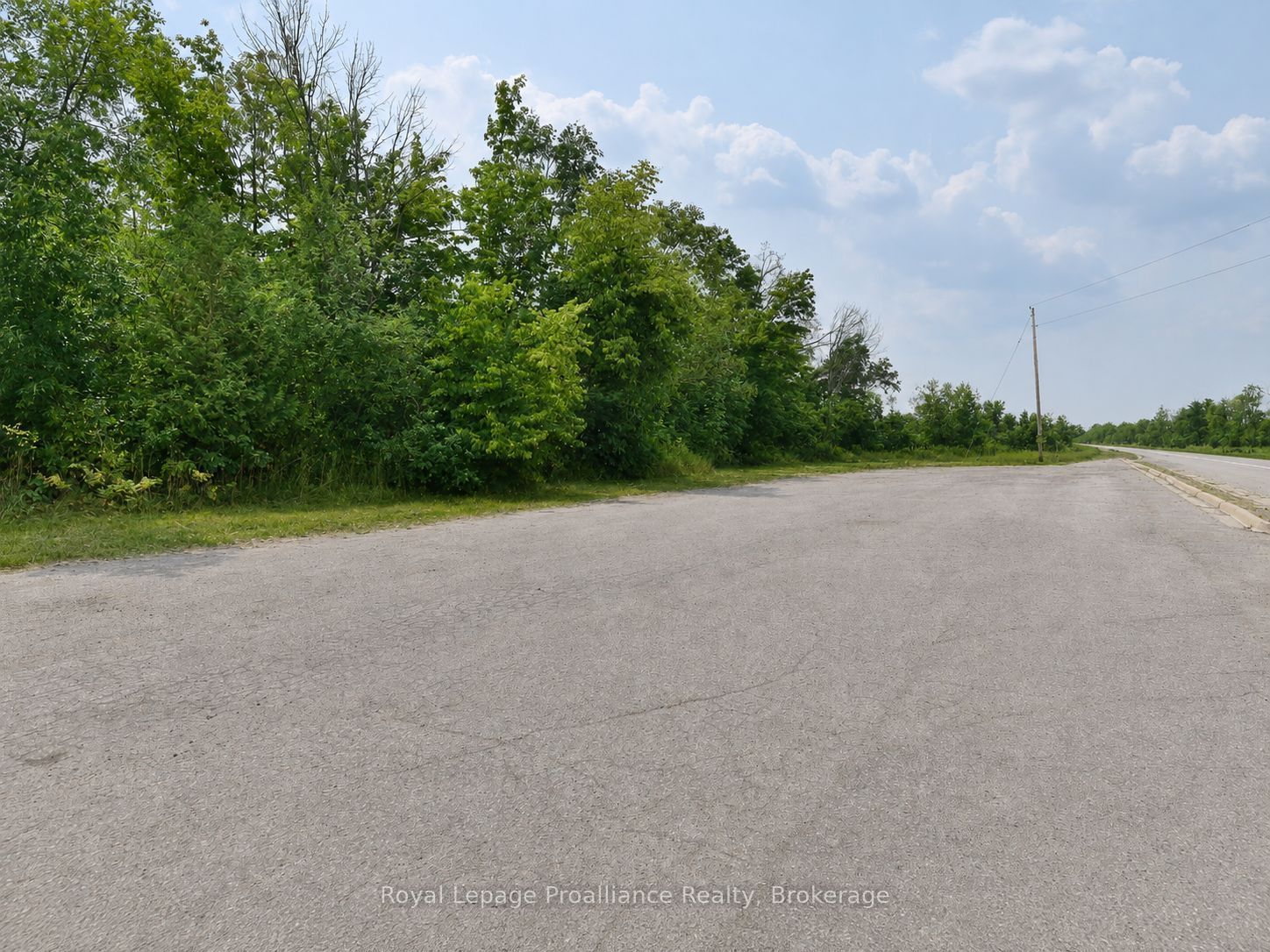 109772 Highway 7 Property Photo 2