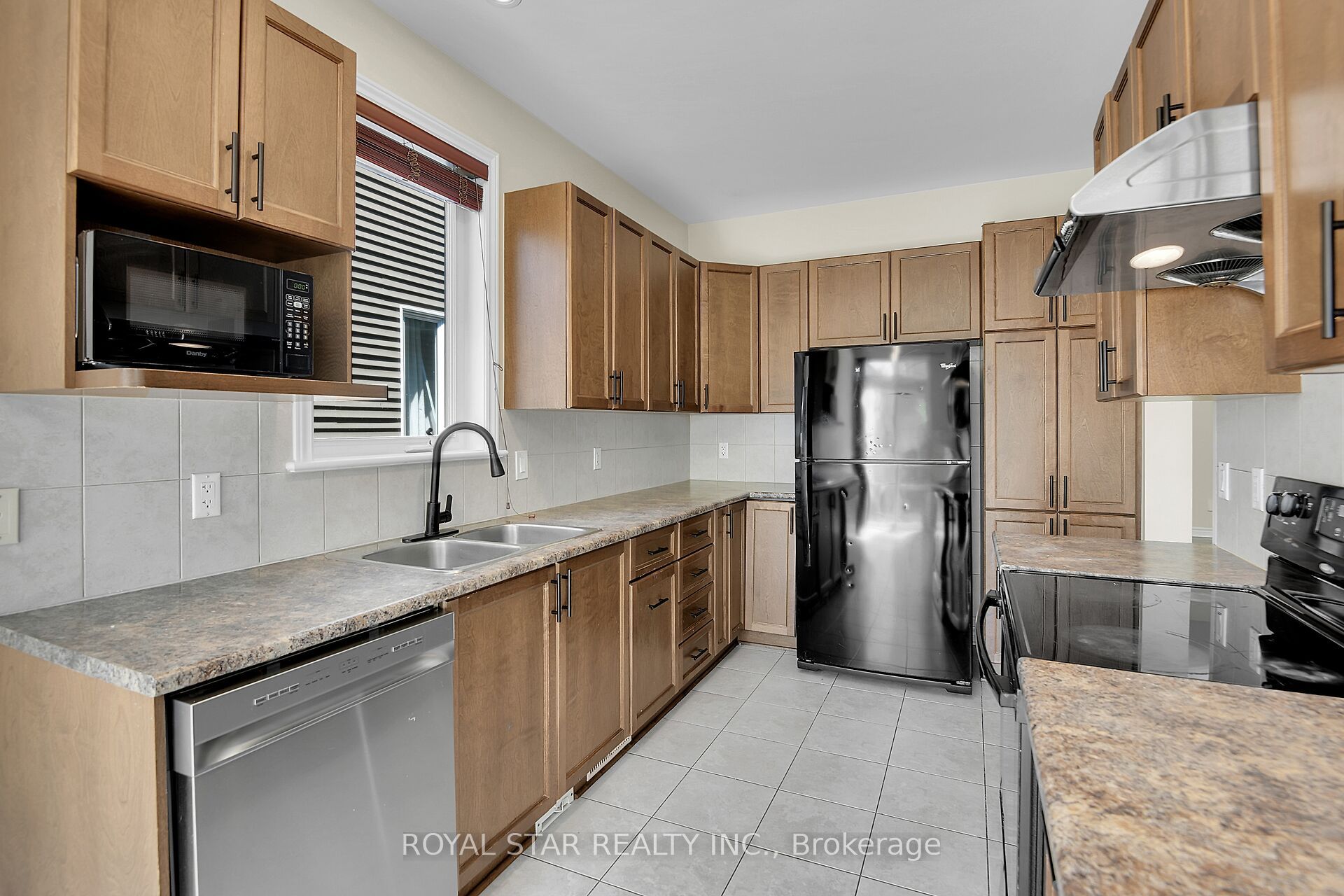 191 Flat Sedge Crescent Property Photo 13