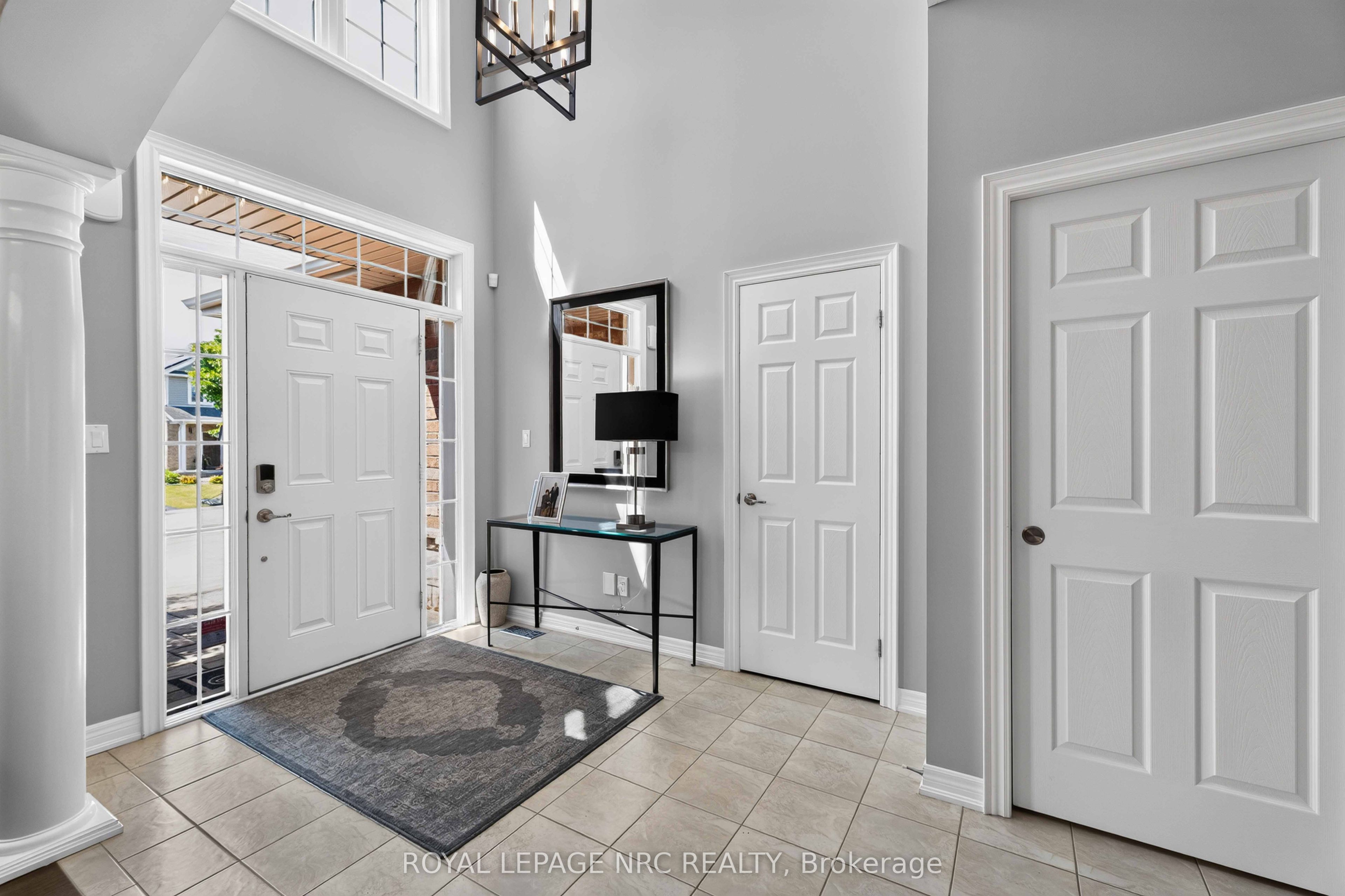 6 Cardinal Crescent Property Photo 5