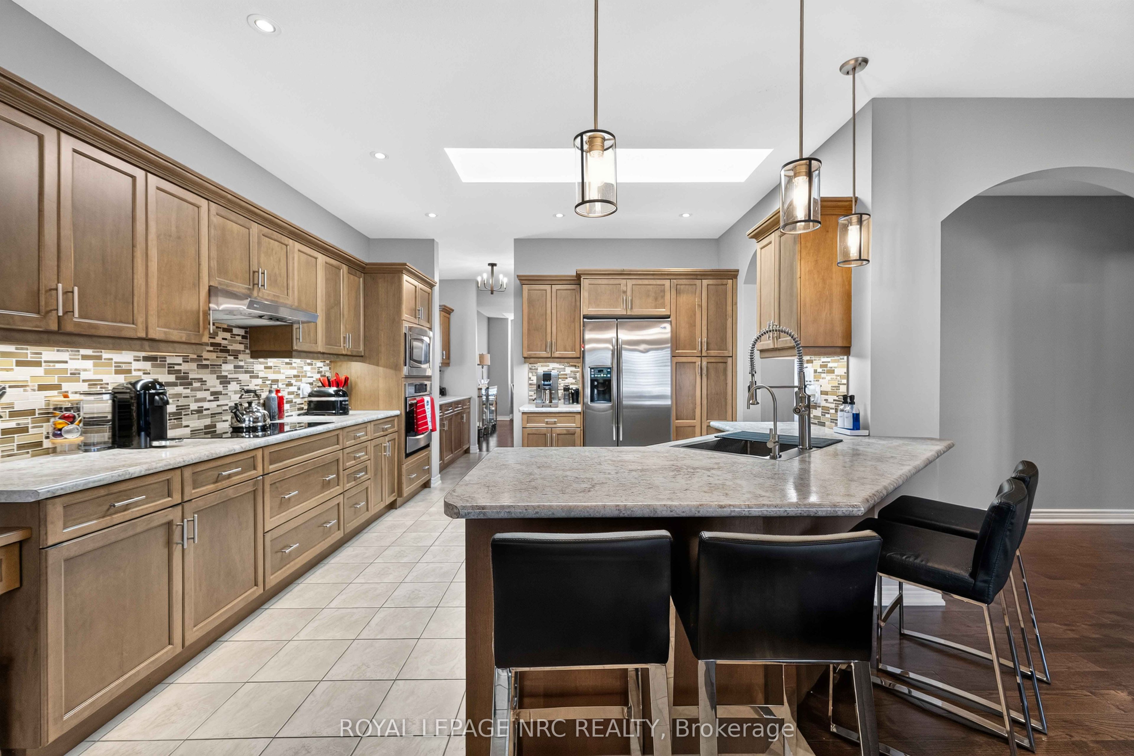 6 Cardinal Crescent Property Photo 15