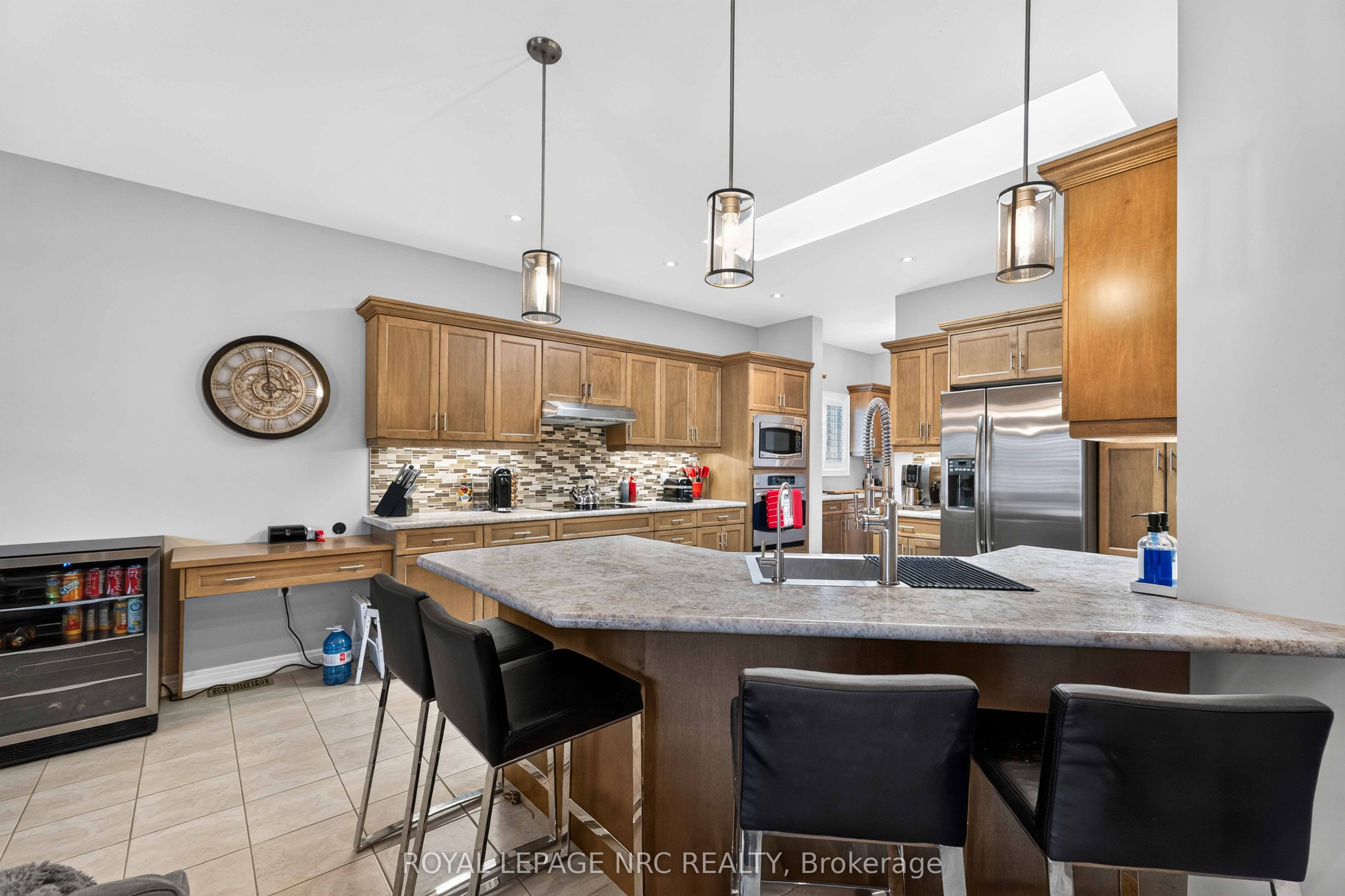 6 Cardinal Crescent Property Photo 16