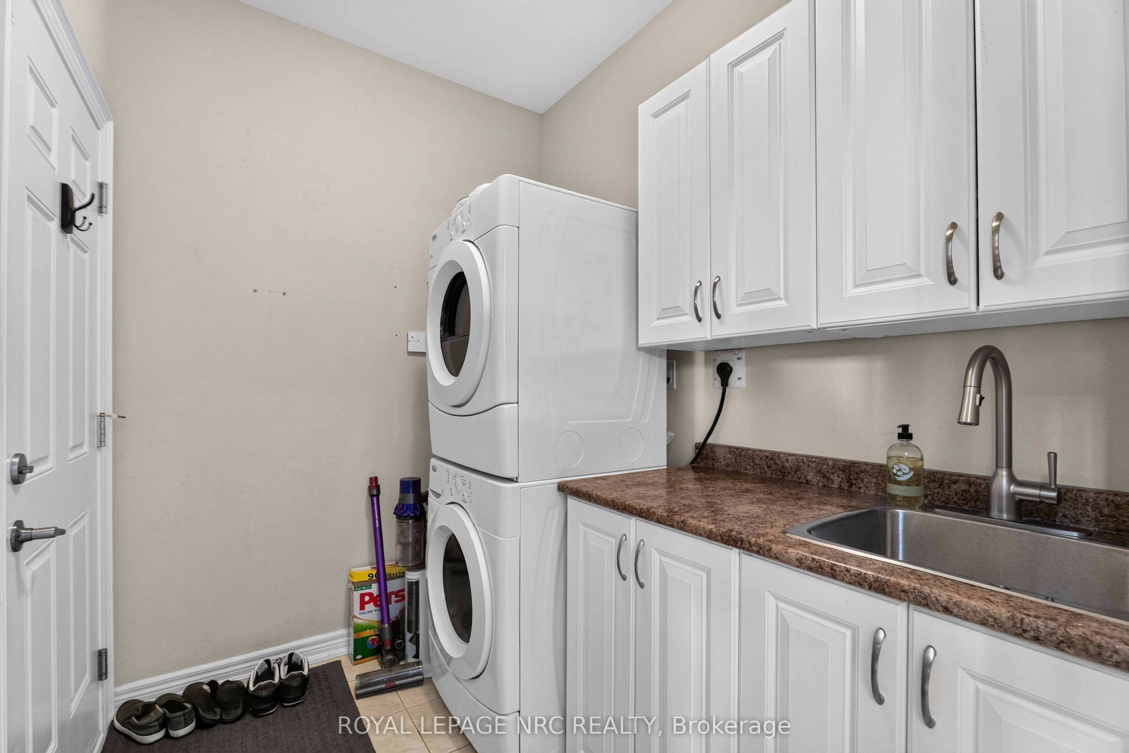 6 Cardinal Crescent Property Photo 34