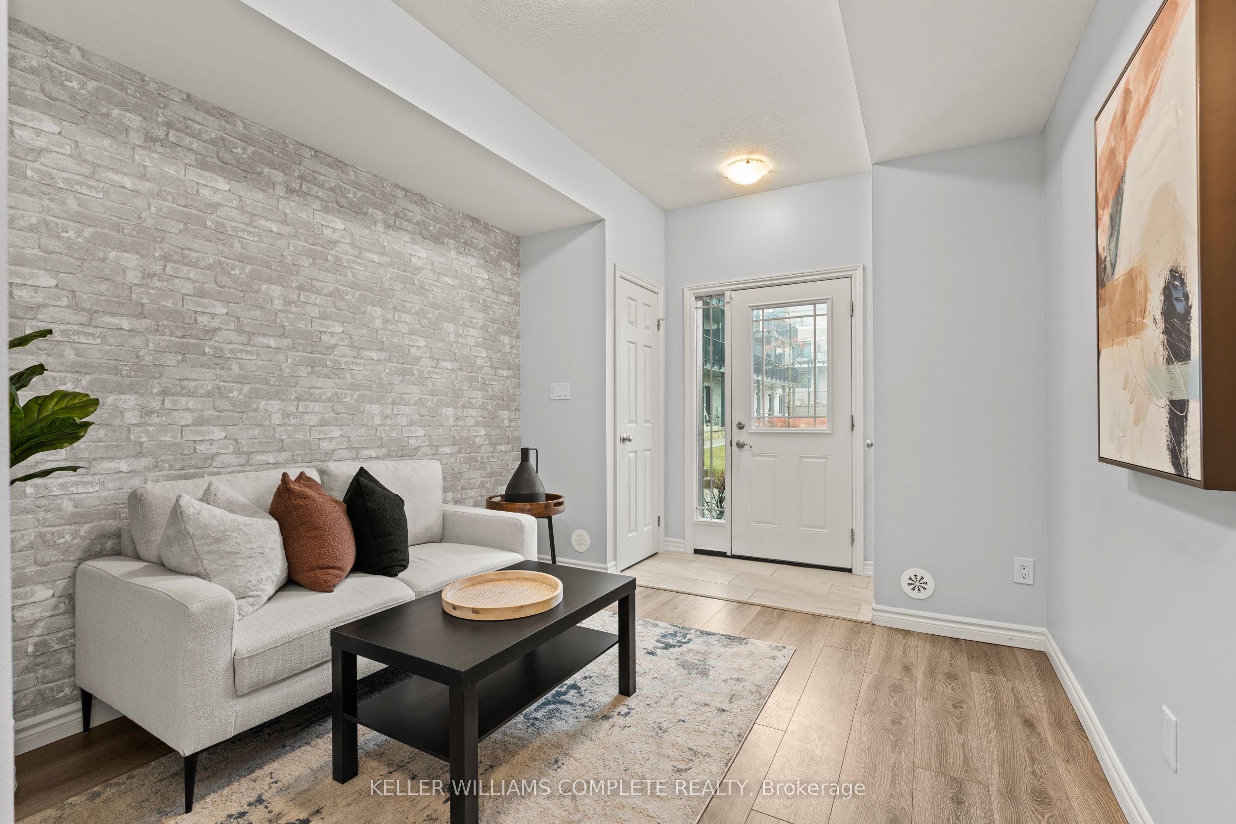 107 Westra Drive 59 Property Photo 3