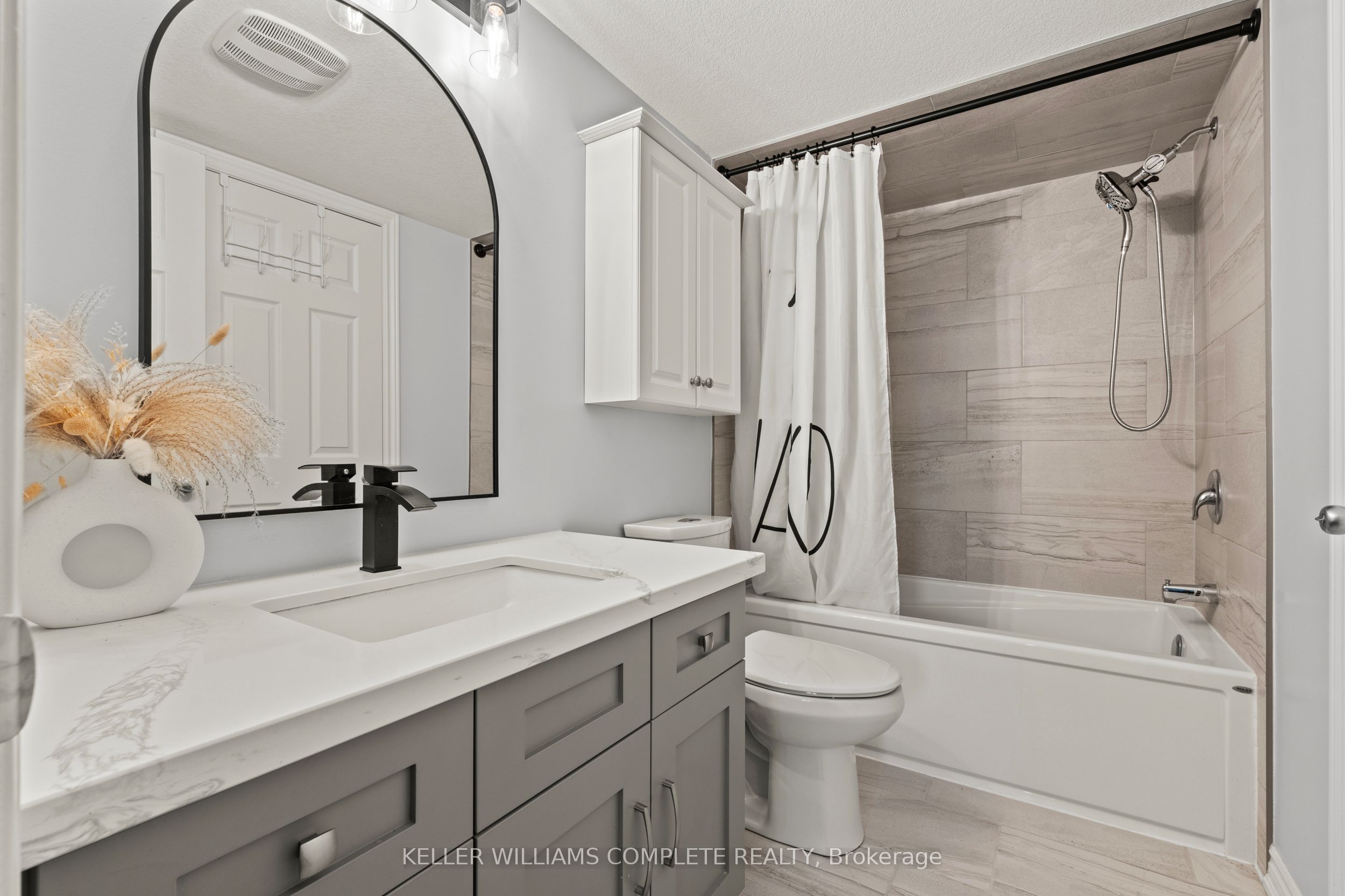 107 Westra Drive 59 Property Photo 25