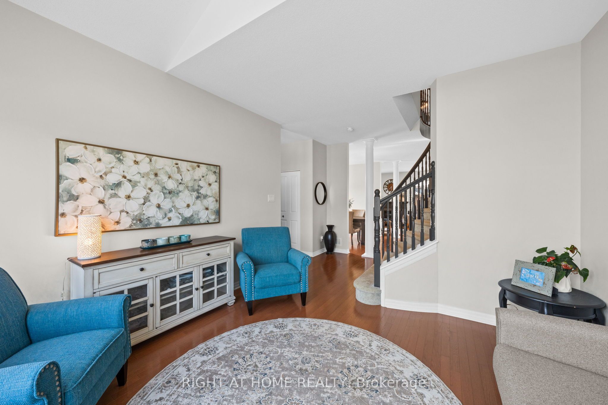 525 Peerless Street Property Photo 7